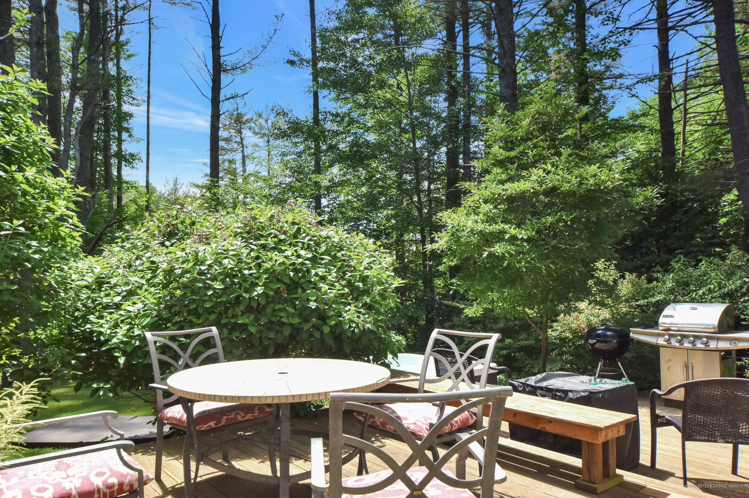 2 Falling Pines Ln, Readfield ME  04355-3588 exterior