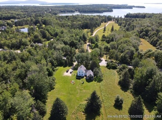 152 Bay Rd, Brooklin ME  04616-3359 exterior