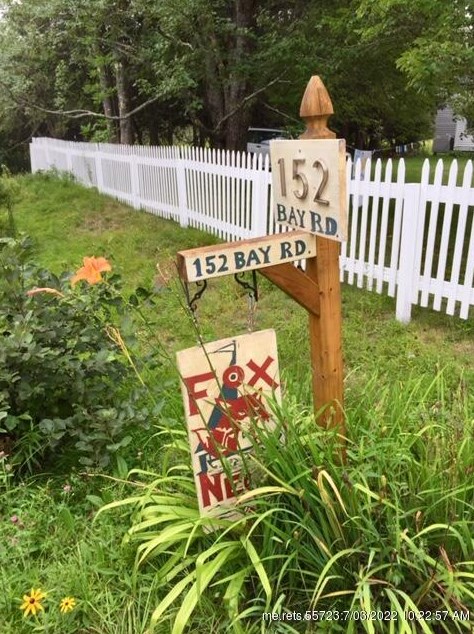 152 Bay Rd, Brooklin, ME 04616-3359