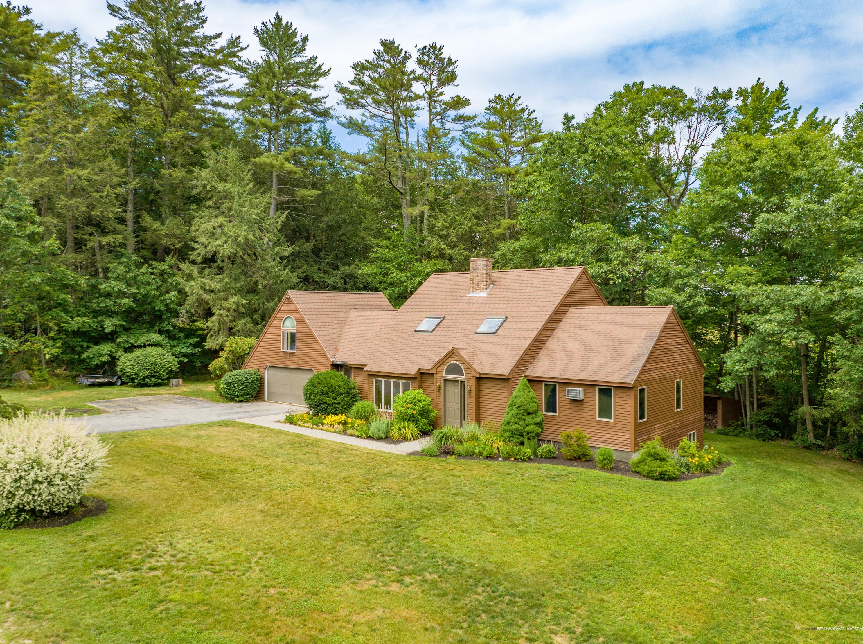 46 Friar Ln, Cumberland, ME 04021