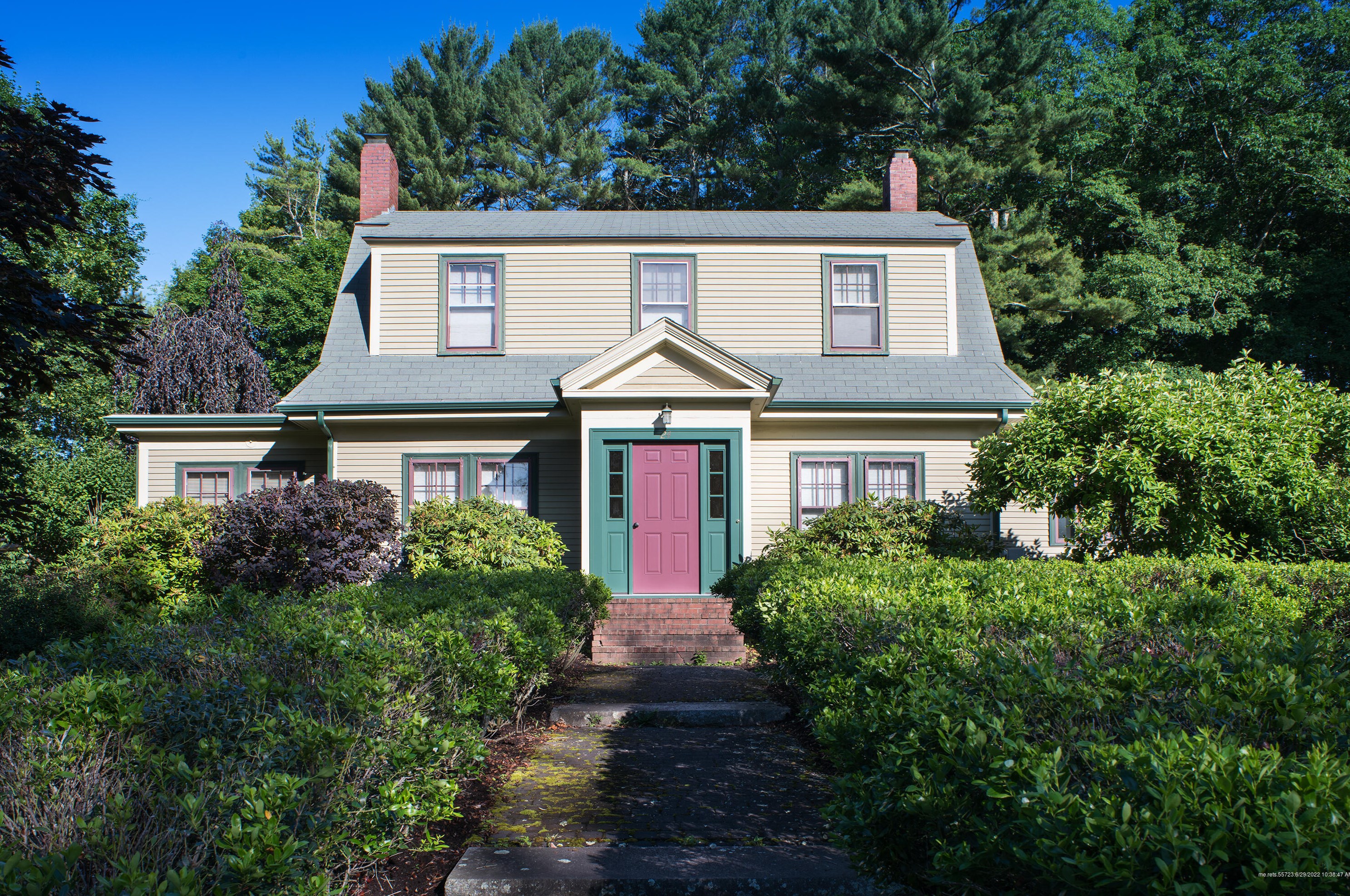 24 Mills Rd, Newcastle, ME 04553