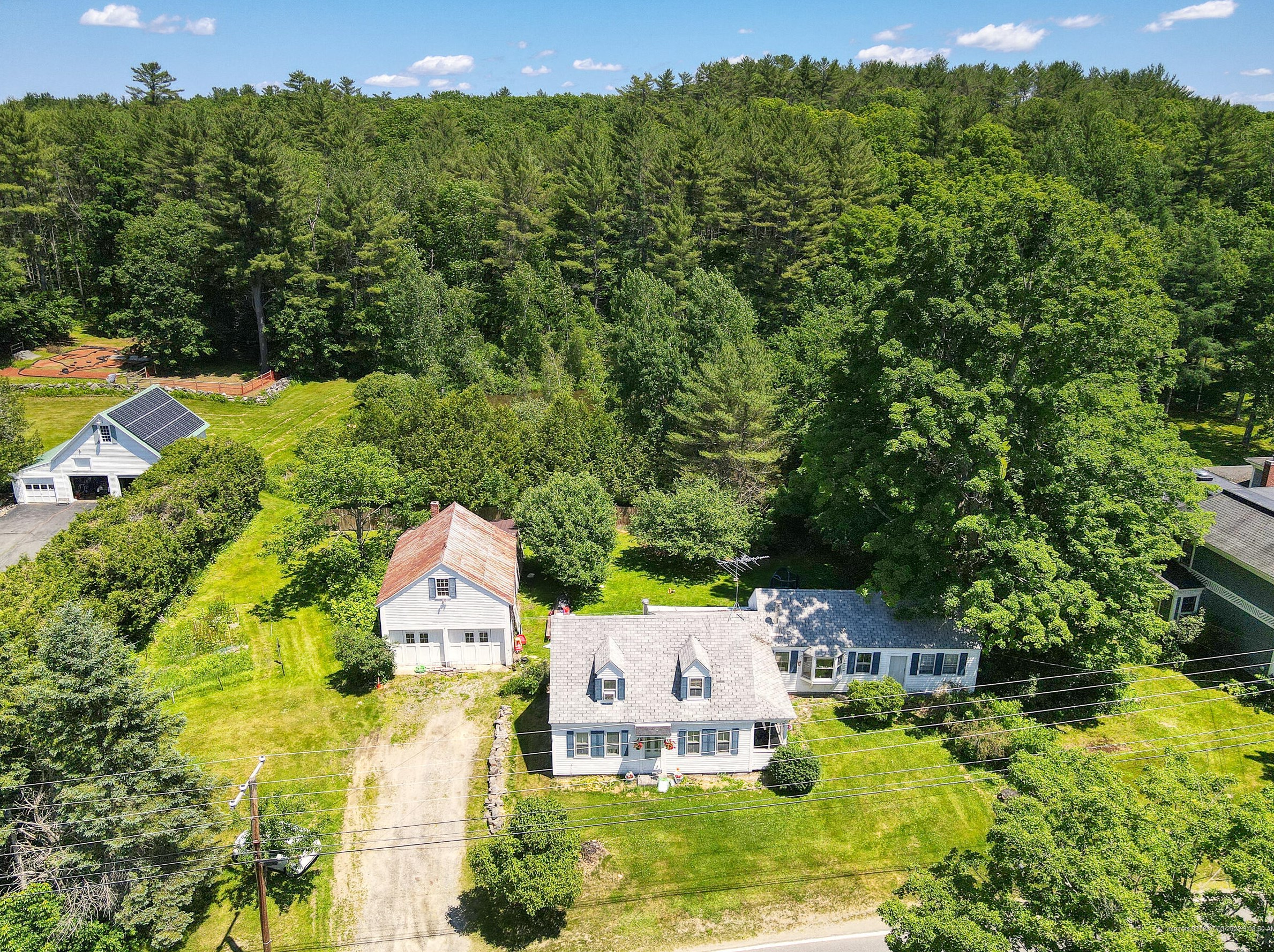 25 Old Kents Hill Rd, Readfield, ME 04355