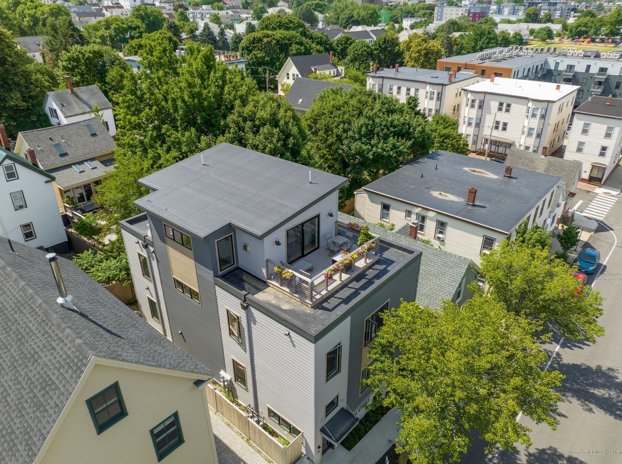 30 Fox St, Portland, ME 04101-2541