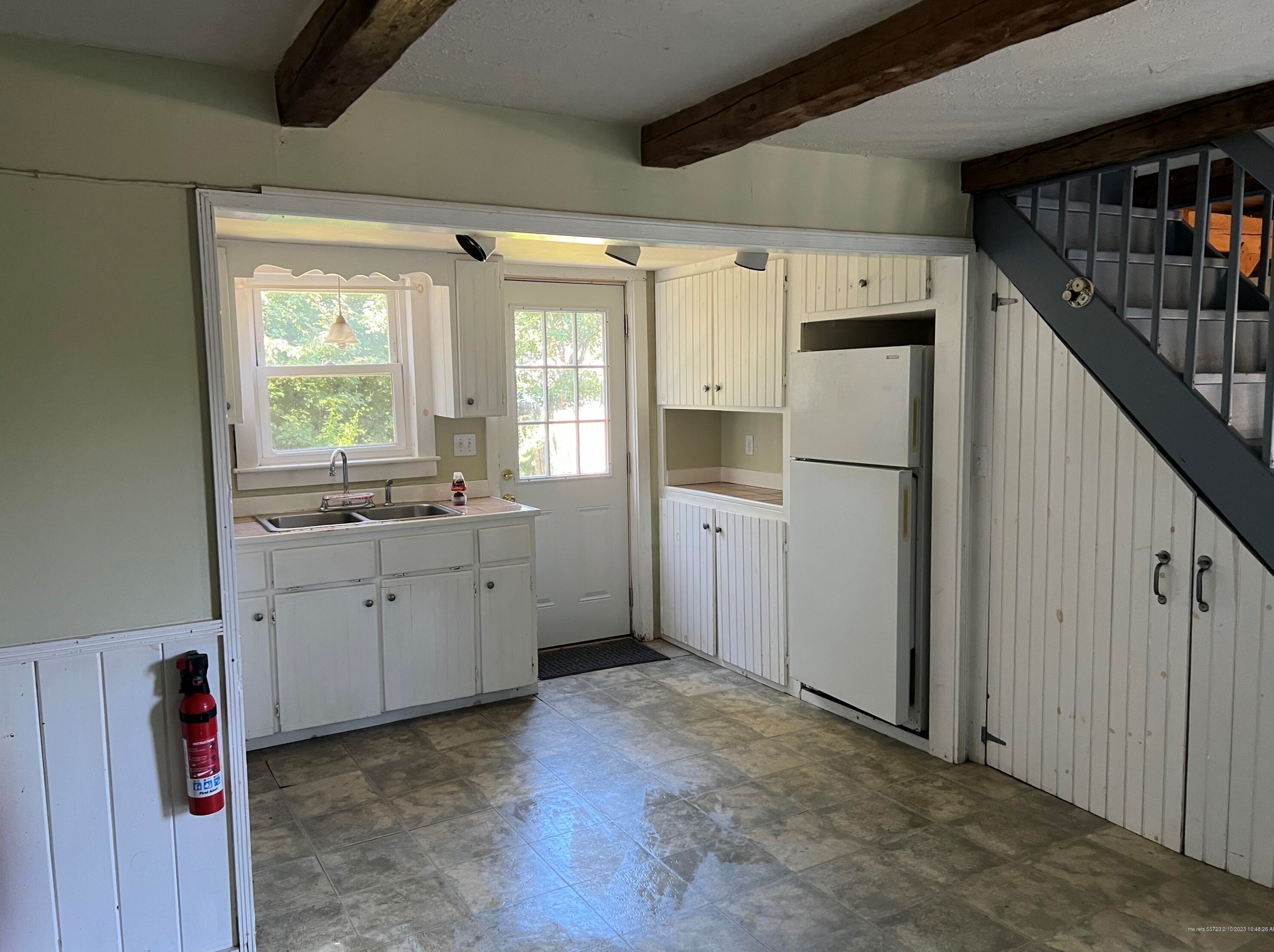 58 North St, Waltham, ME 04605
