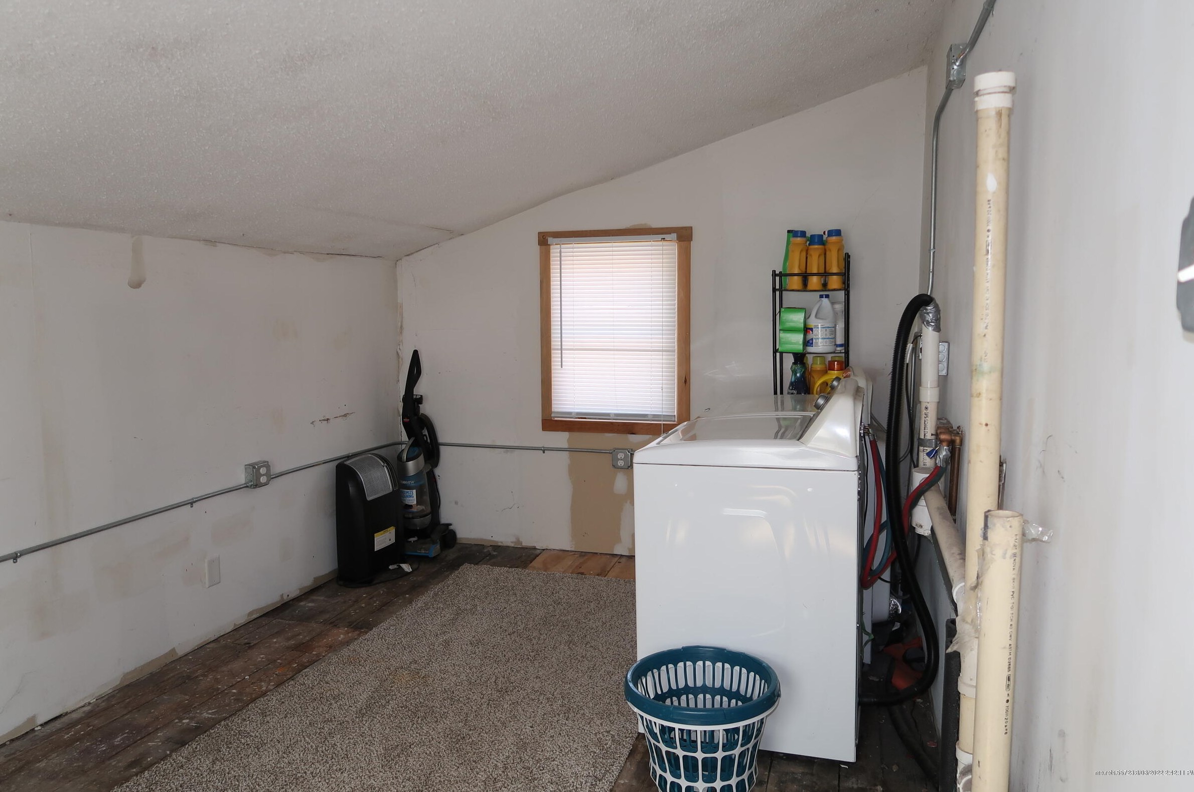 70 Winter St, Auburn ME 04210-5183 exterior