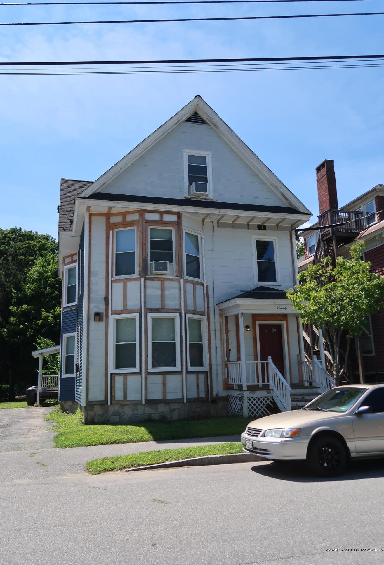 70 Winter St, Auburn ME 04210-5183 exterior