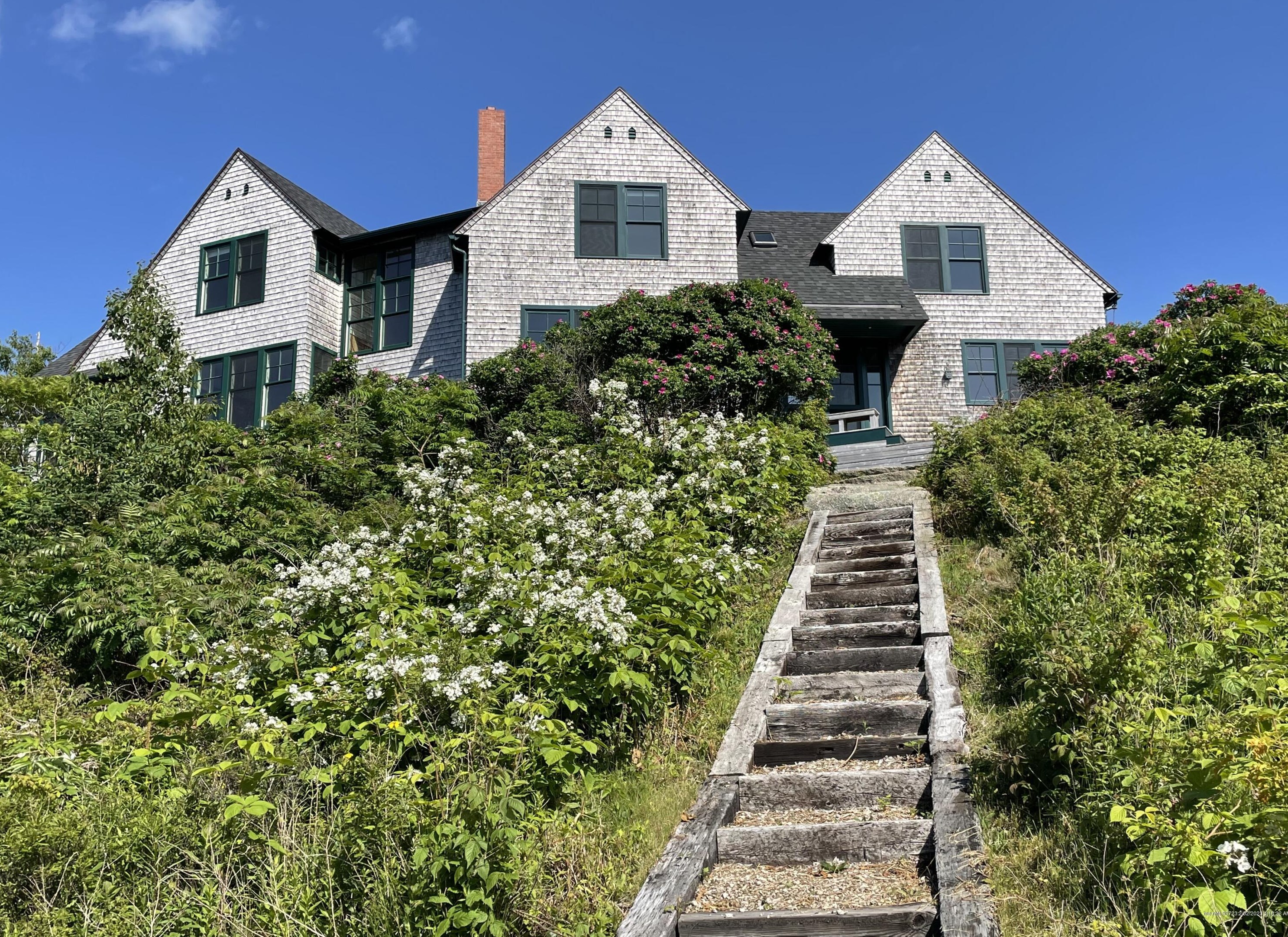87 Browns Head Light Rd, Vinalhaven, ME 04863