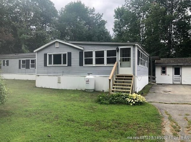 336 Lakeview Rd, Glenburn, ME 04401 exterior
