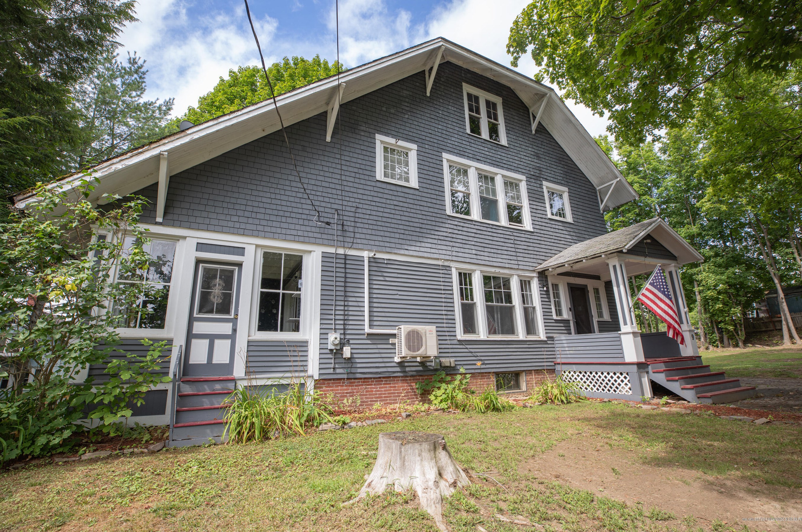 9 School St, Ripley, ME 04930-1114