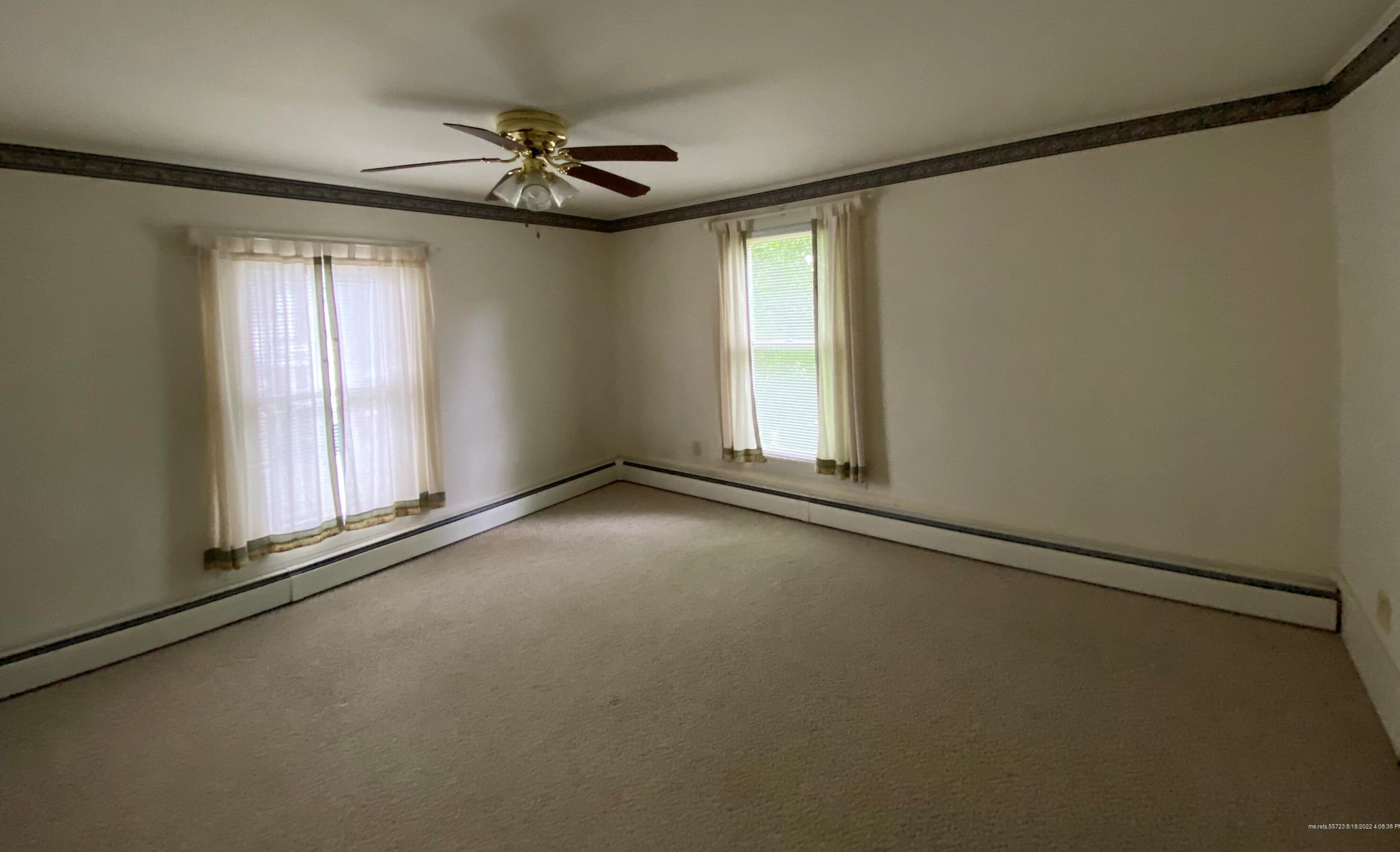 7 Winter St, Houlton ME  04730-2108 exterior