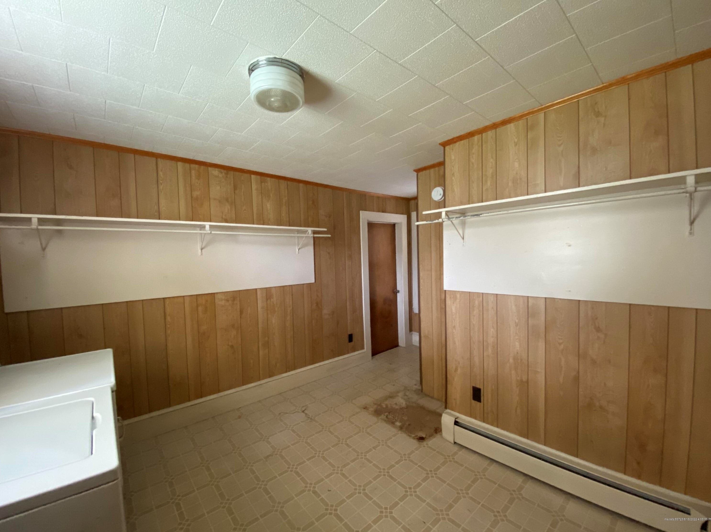 7 Winter St, Houlton ME  04730-2108 exterior