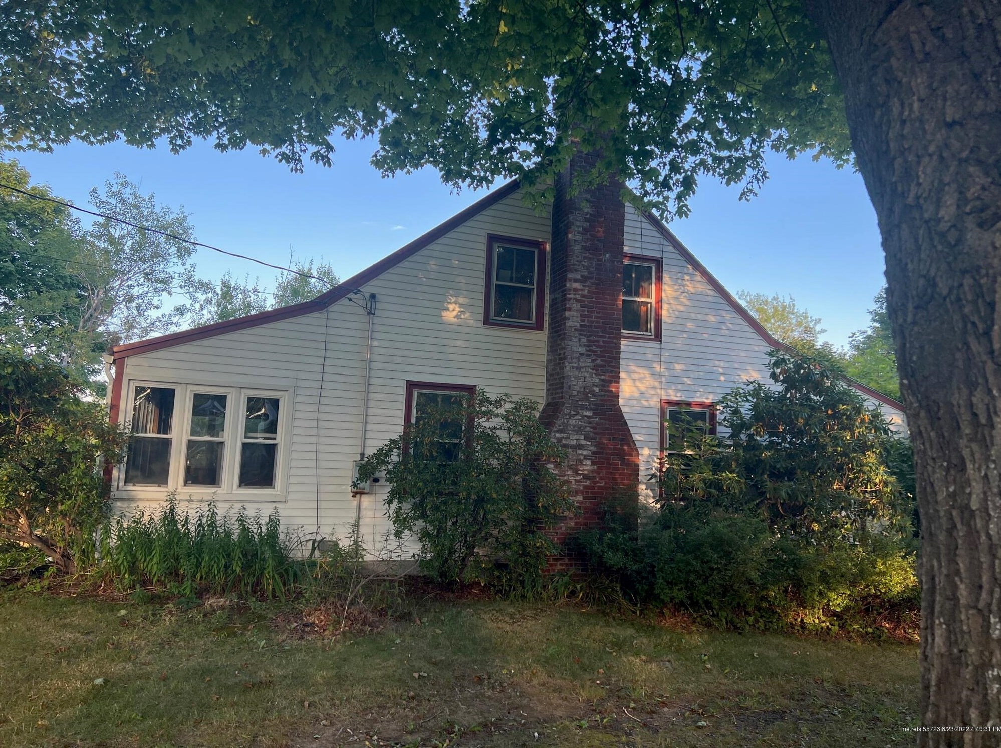 37 E Main St, Vinalhaven, ME 04863