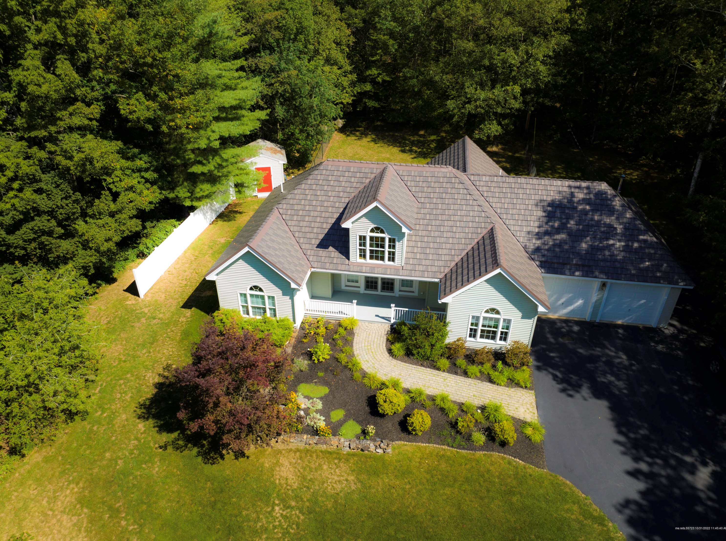148 Highland Ave, Winthrop, ME 04364