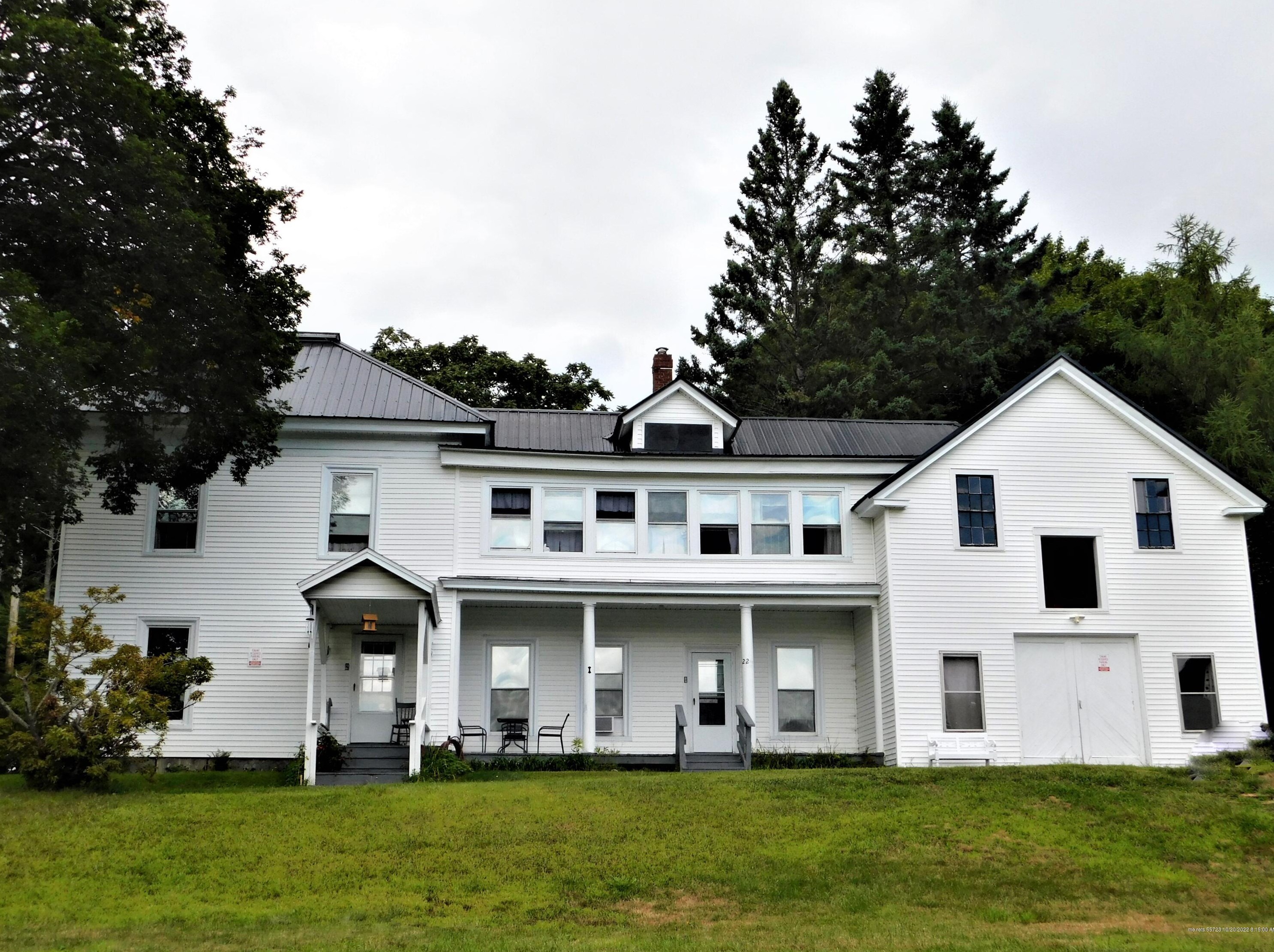 22 School St, Ripley, ME 04930