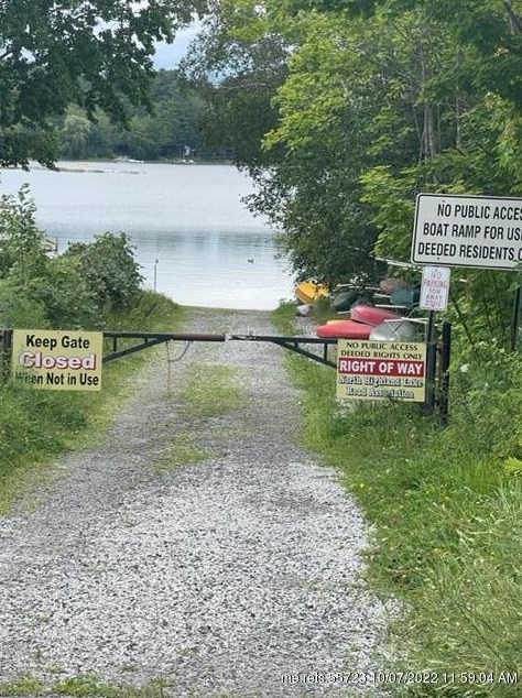 44 Vista Dr, Windham ME  04062-4440 exterior