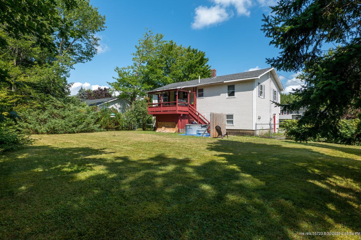 10 Mcdonald Ave, Waltham, ME 04605