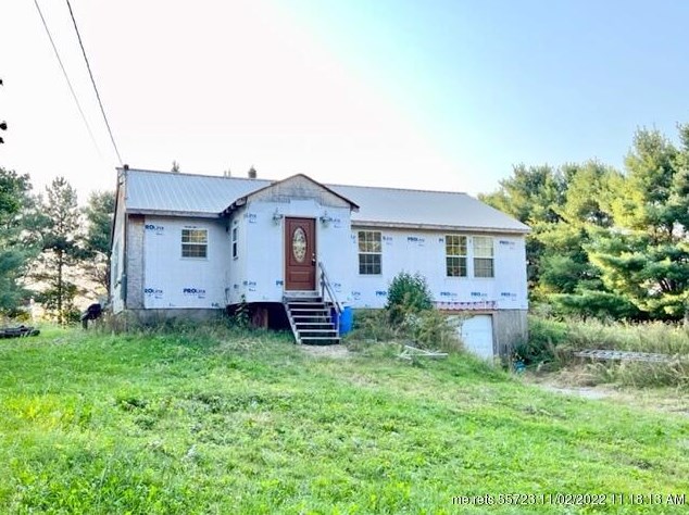 16 Gray Rd, Palmyra, ME 04965 exterior
