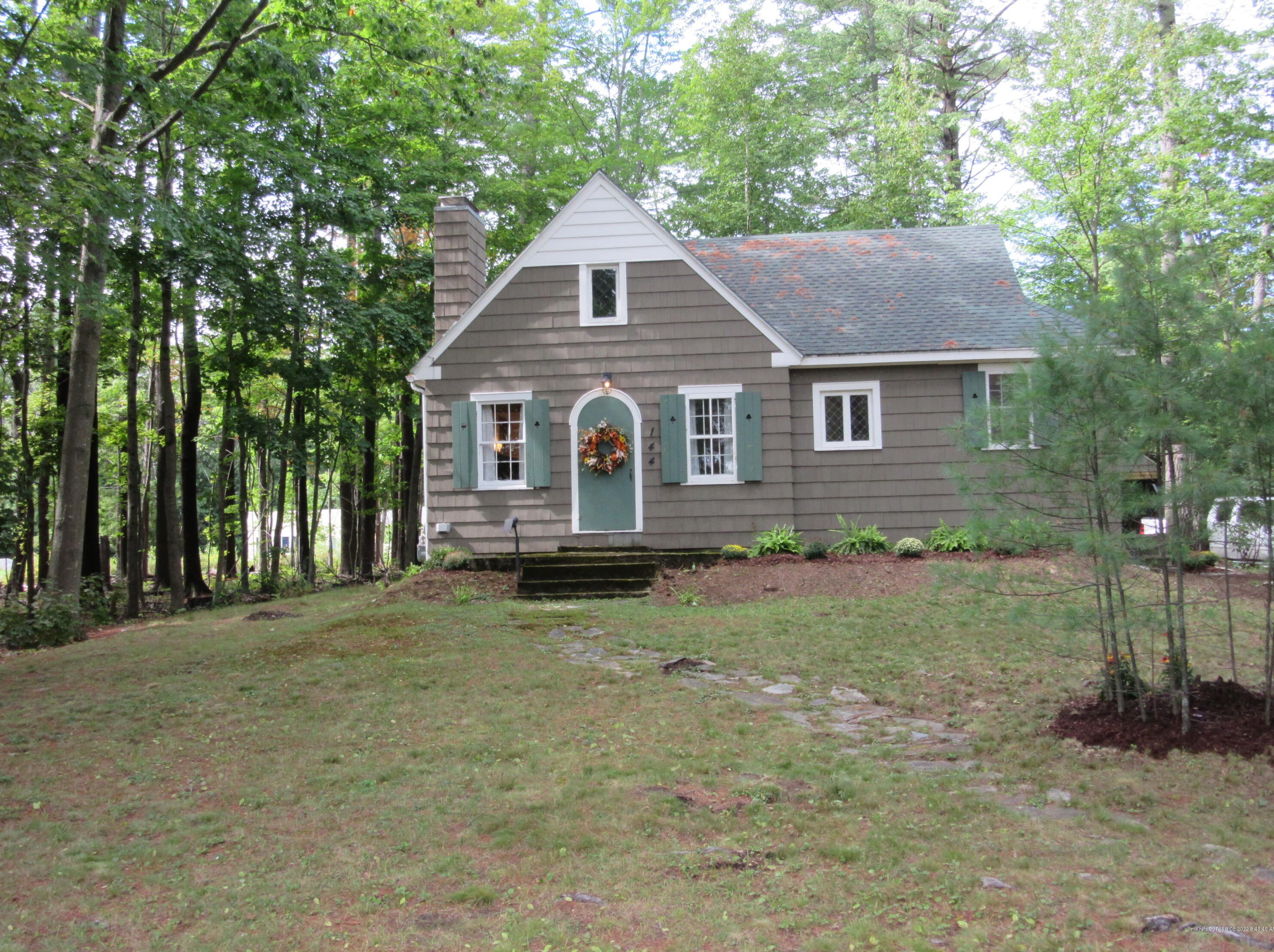 144 Park St, Orono, ME 04473