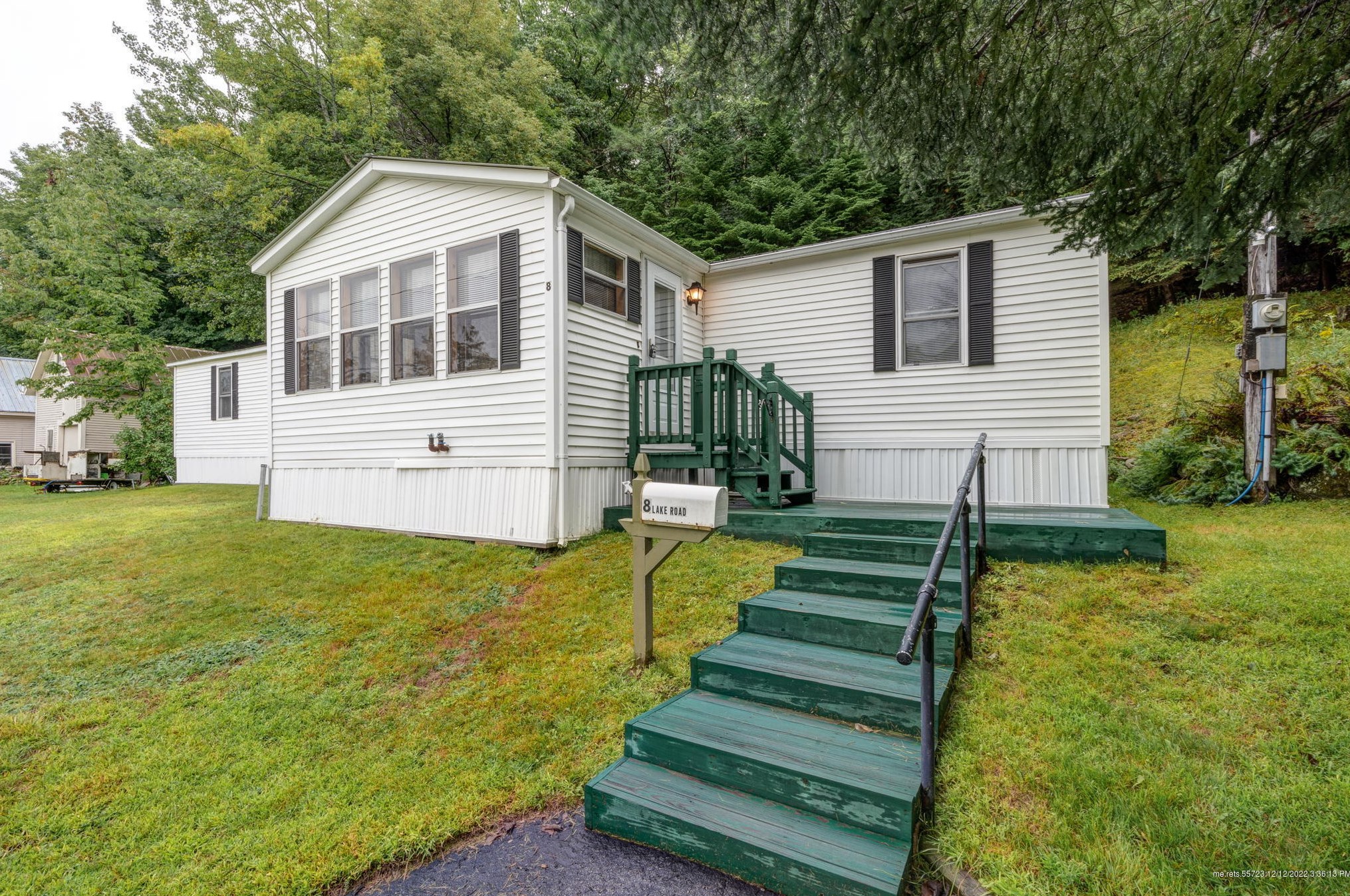 8 Lake Rd, Norway, ME 04268