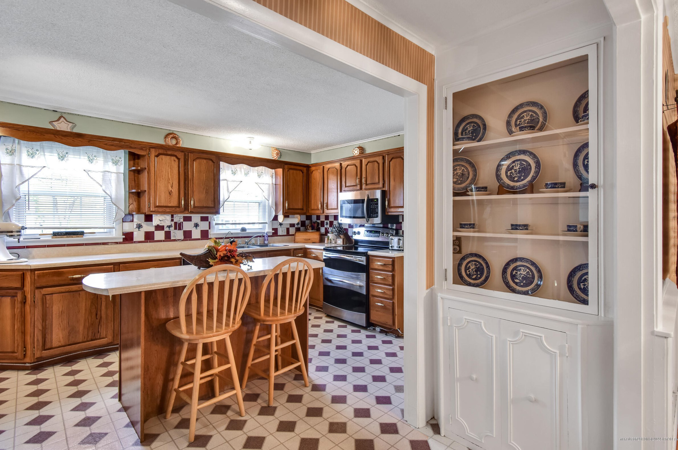 11 Robert St, Waterville ME  04901-7238 exterior