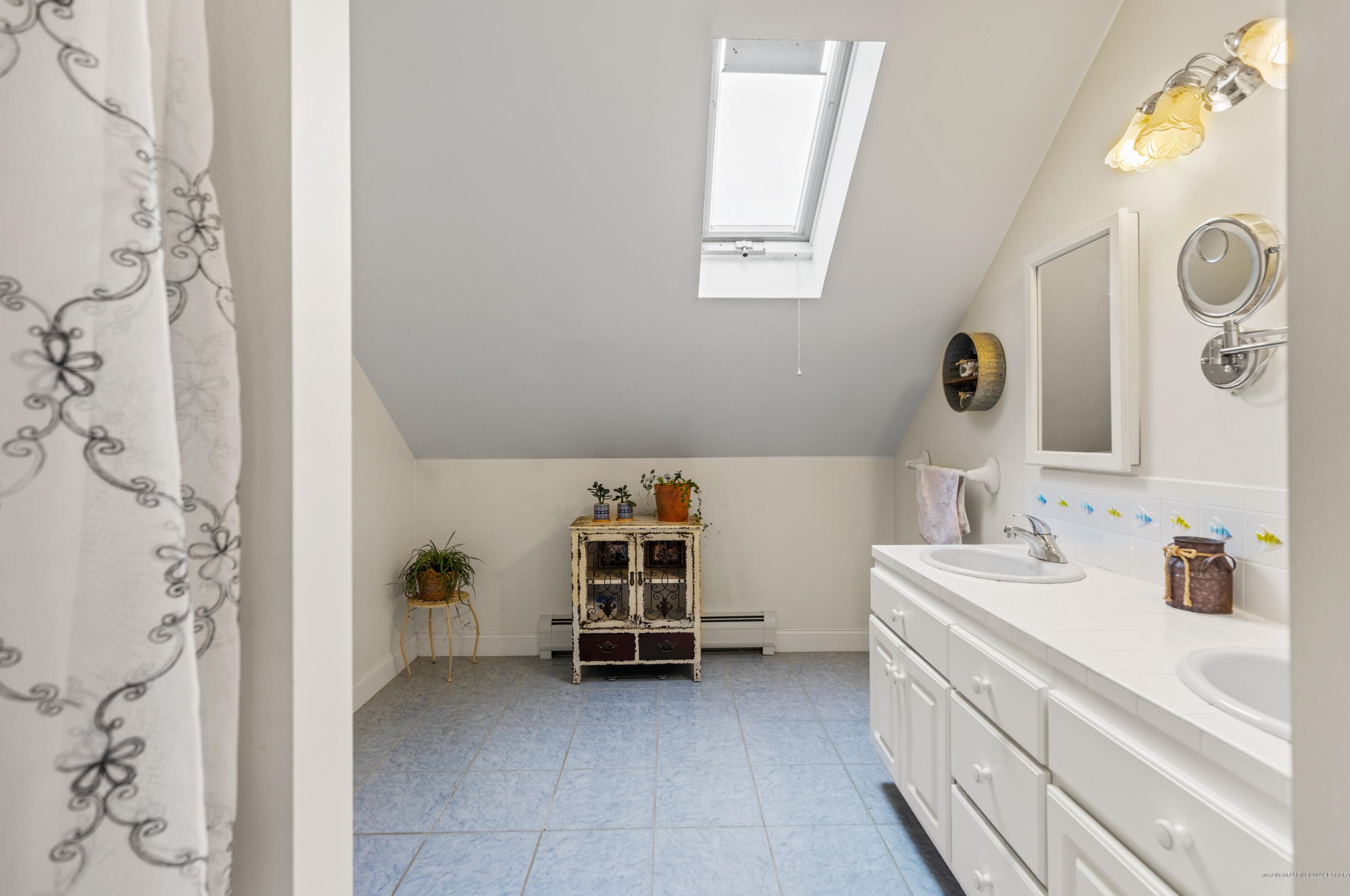 7 Carol Dr, Windham ME 04062-3325 exterior