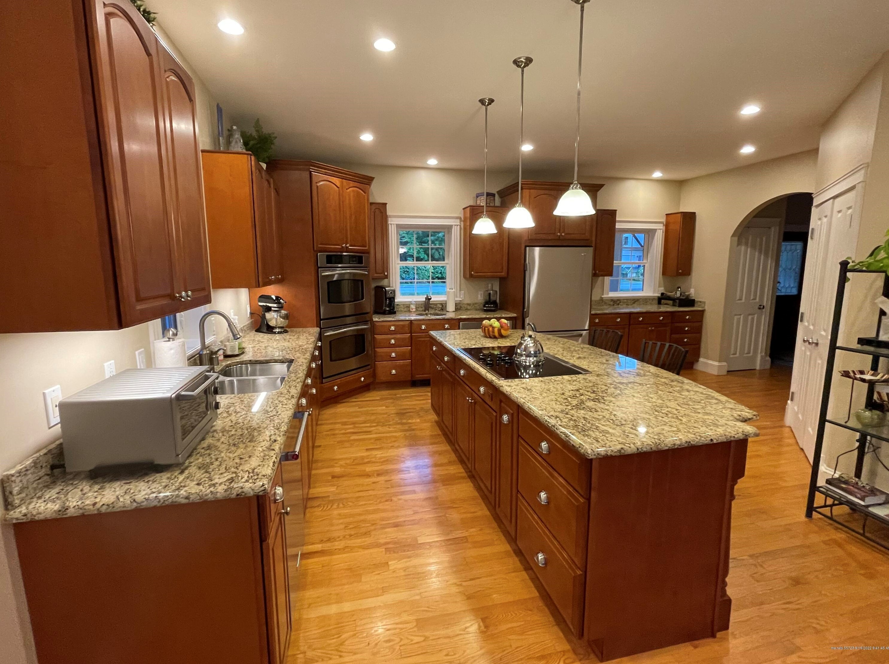 18 Victoria Ln, Windham ME  04062-4172 exterior