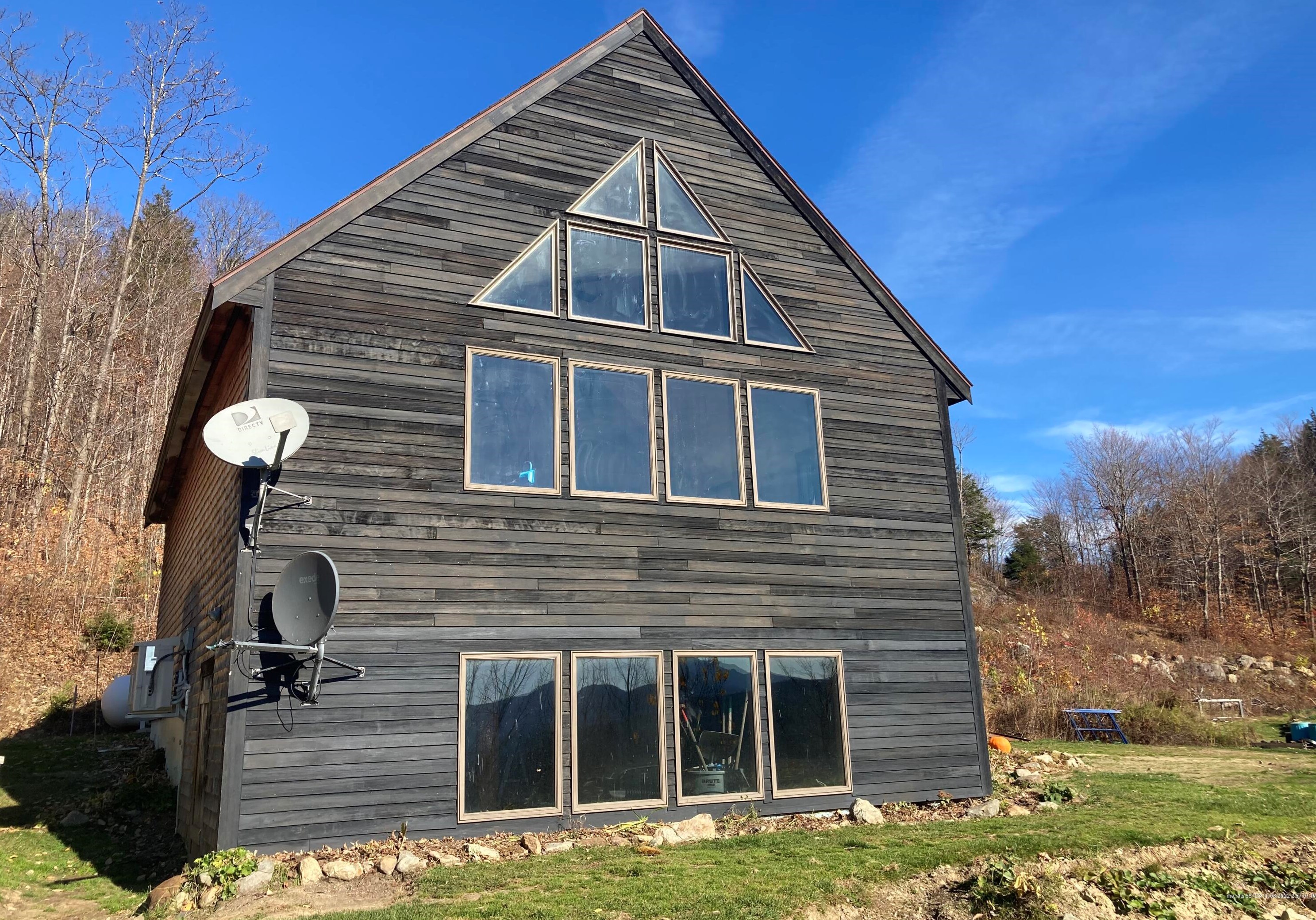 201 Grand View Dr, Carthage, ME 04224