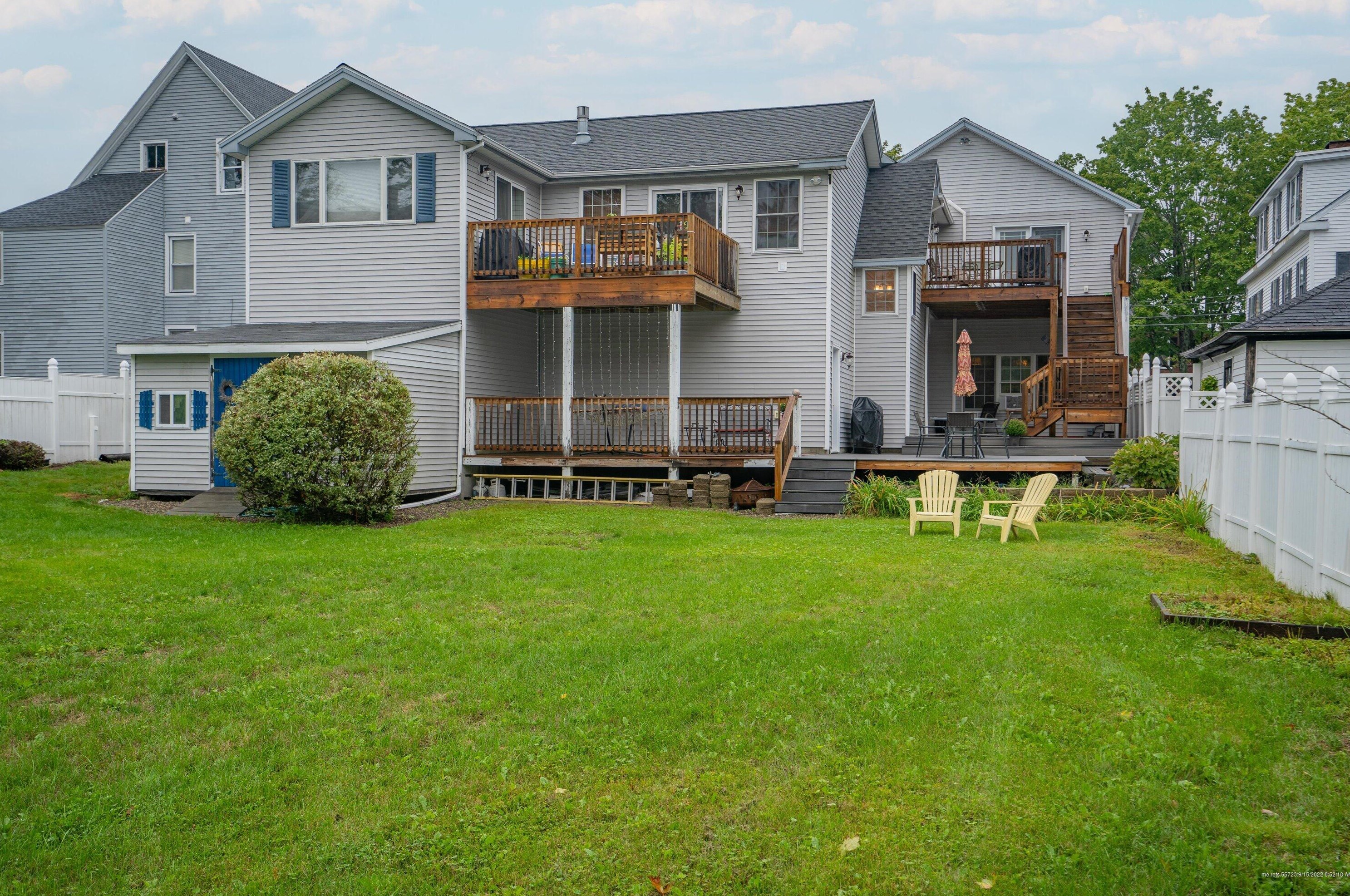 93 High St, Saco ME  04072-3331 exterior