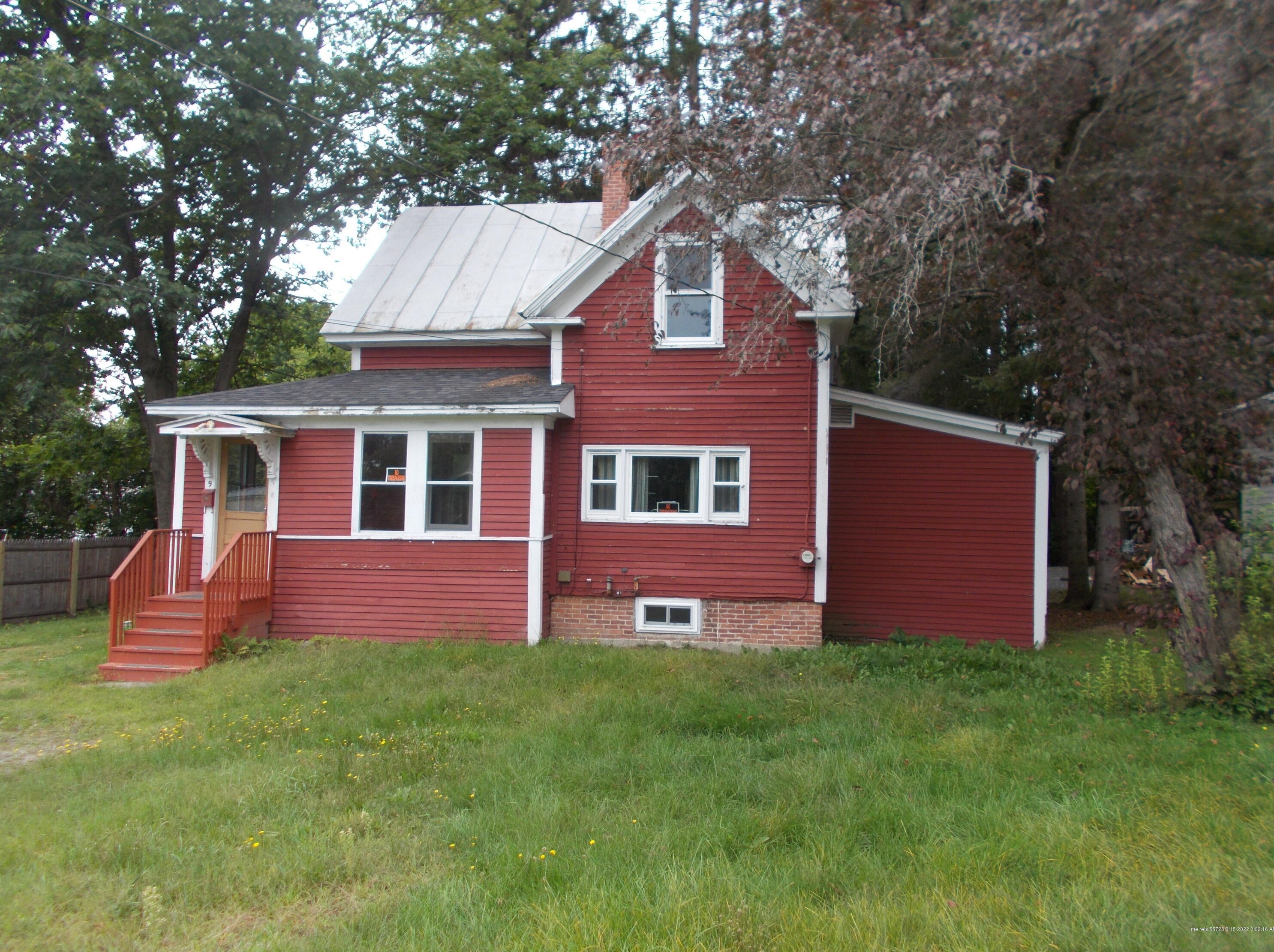 9 Edward Ct, Skowhegan, ME 04976 exterior