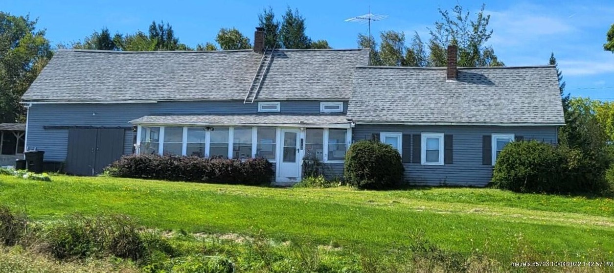 172 Ripley Rd, Dexter, ME 04930 exterior
