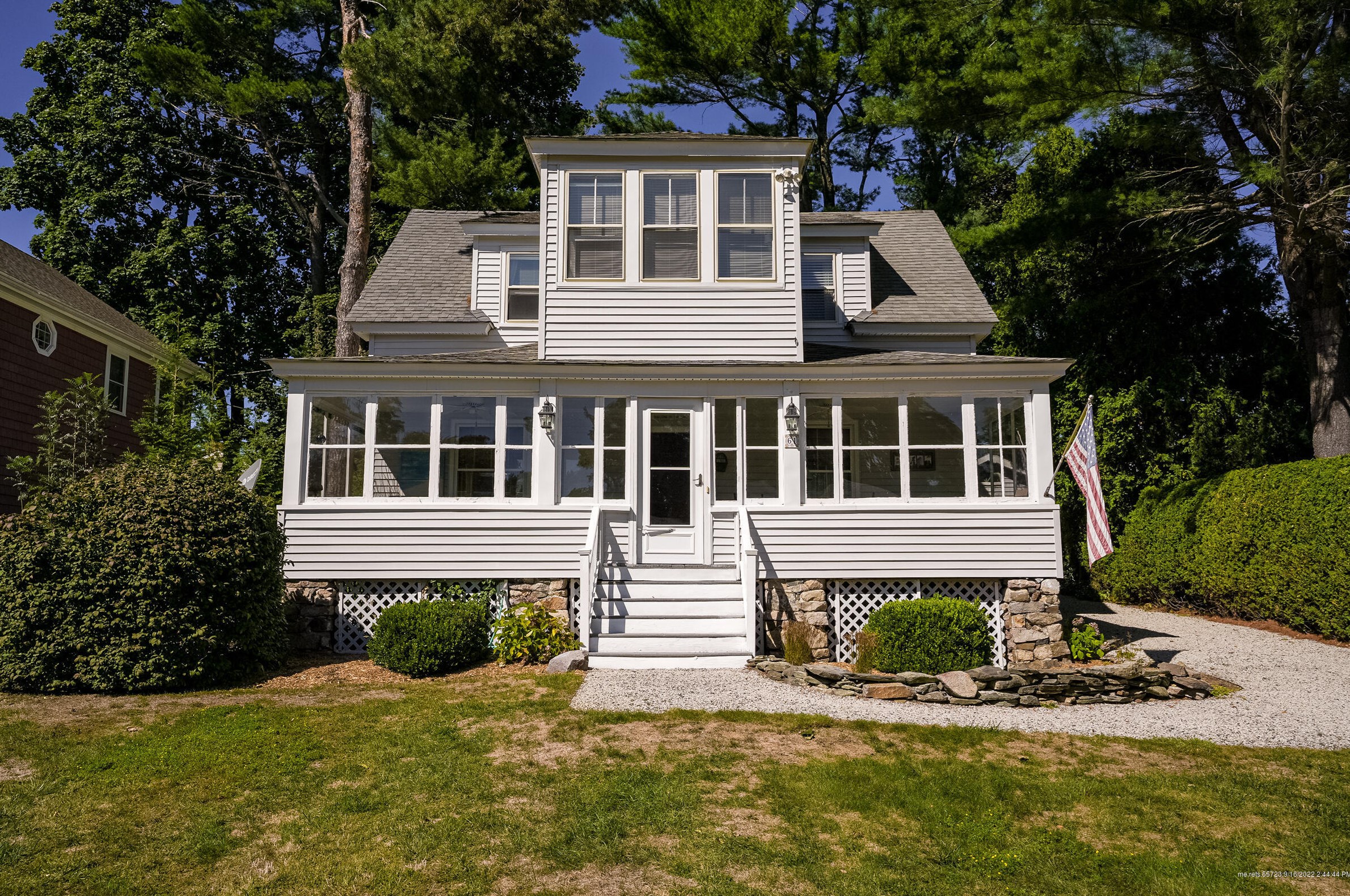 61 Ledge Rd, Ogunquit, ME 03907-4009