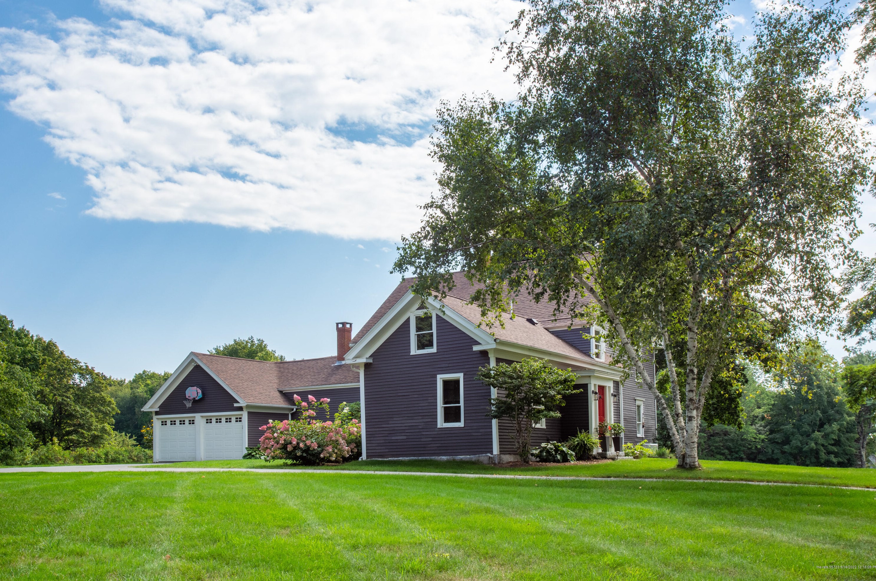 101 Camden St, Rockport, ME 04856-5956