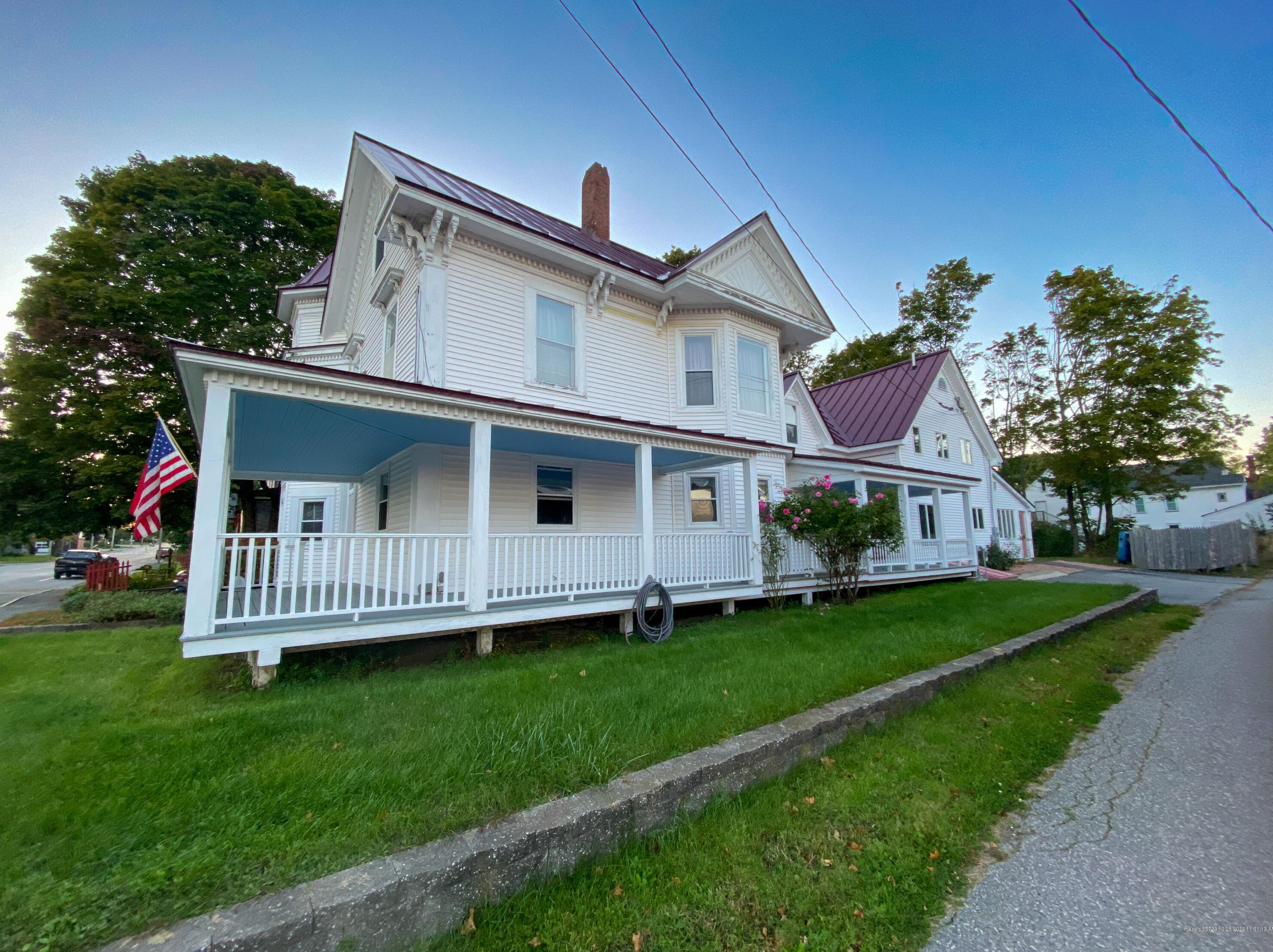 79 Park St, Rockland, ME 04841