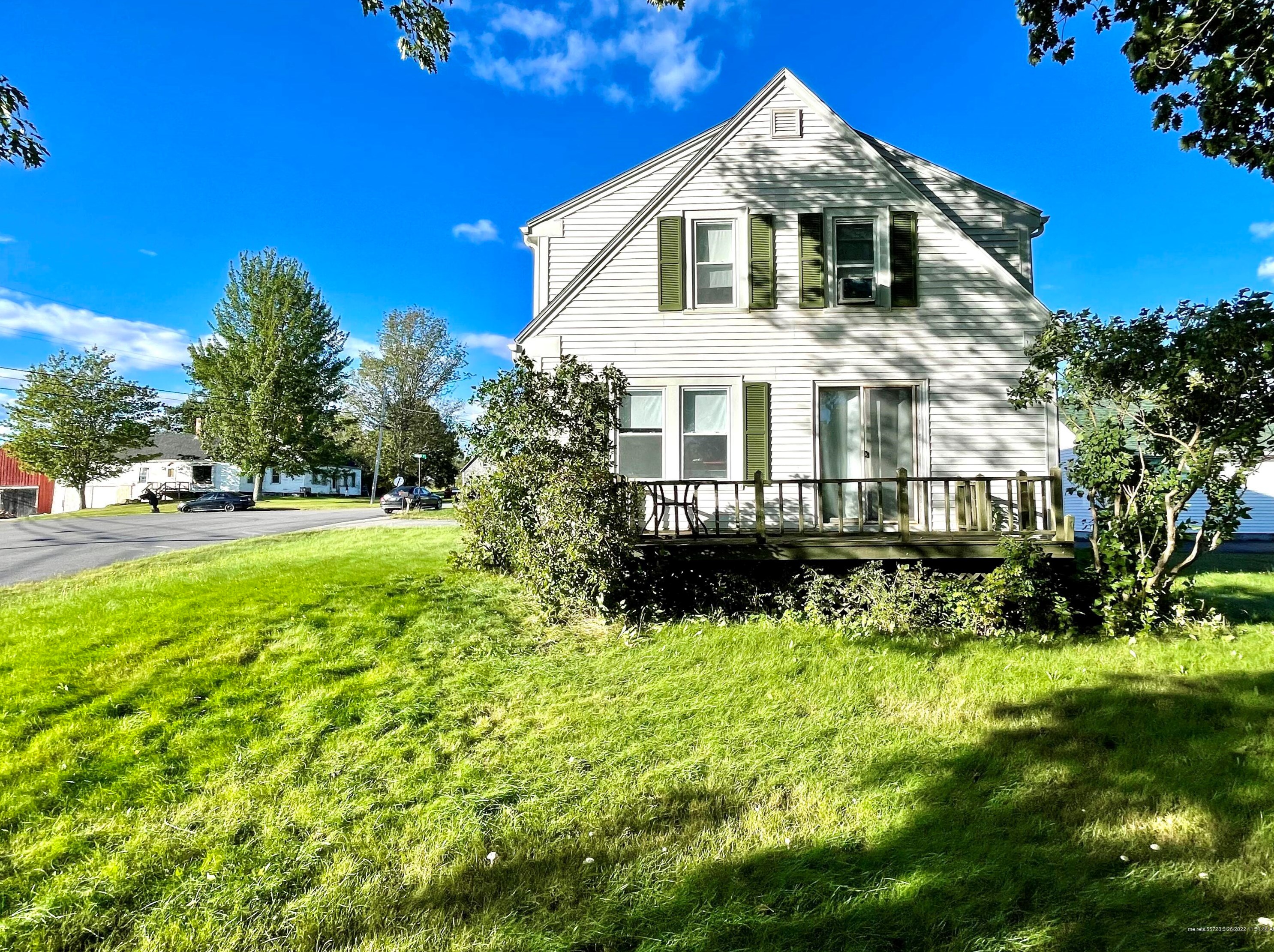 7 Church Ln, Machias, ME 04654