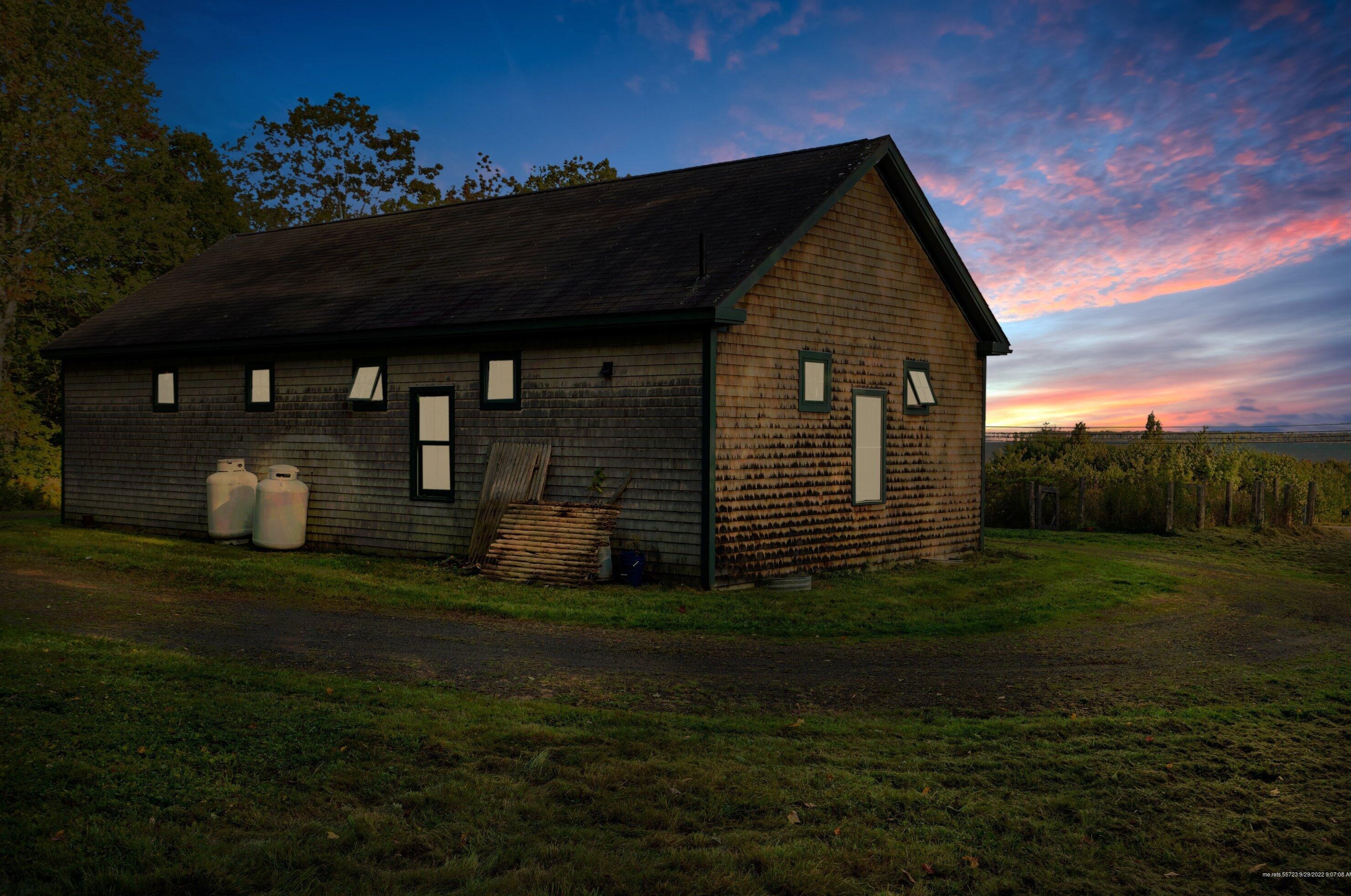 5 Atlantic Hwy, Northport, ME 04849