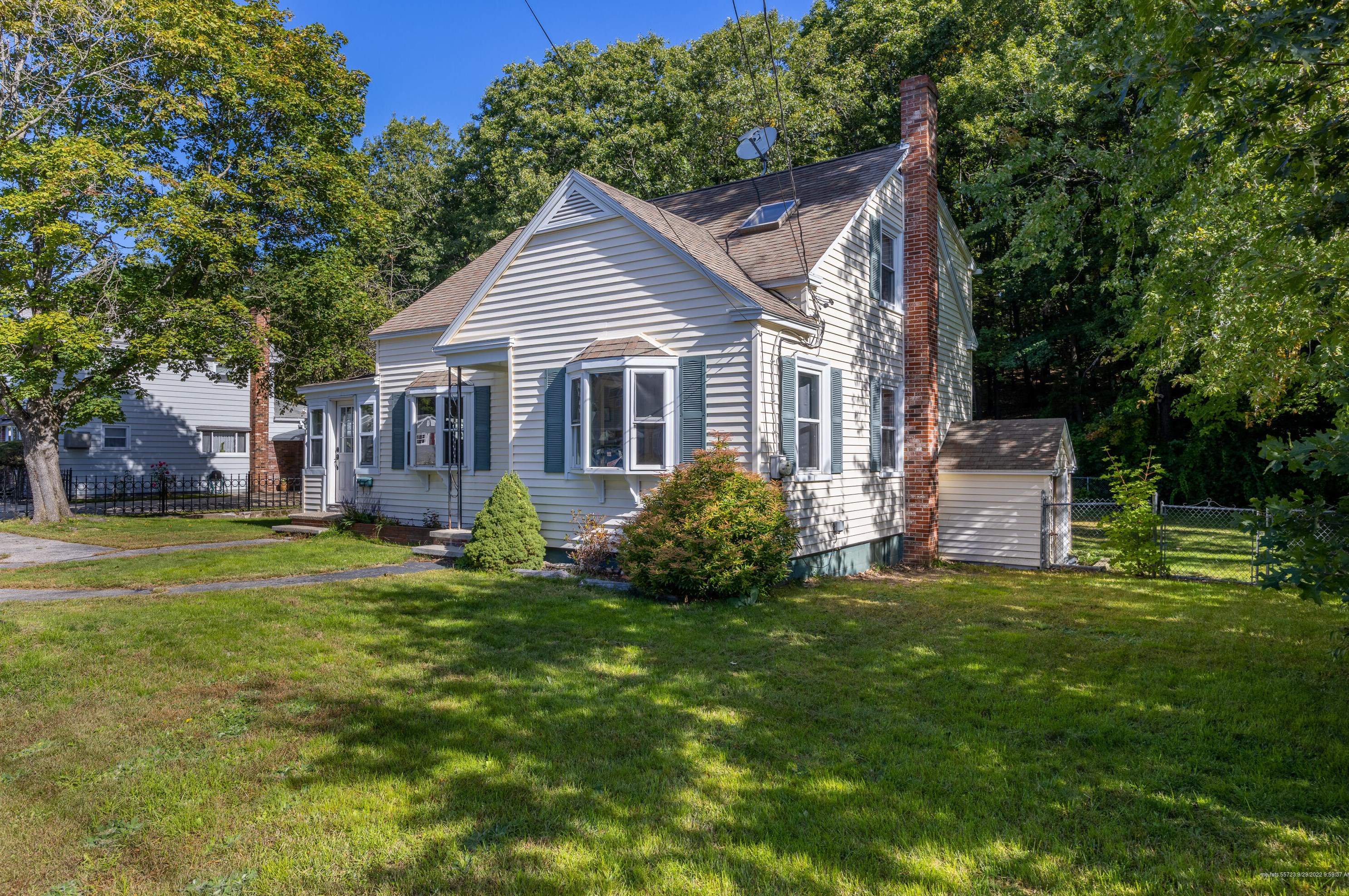 63 June St, Sanford, ME 04073-2520