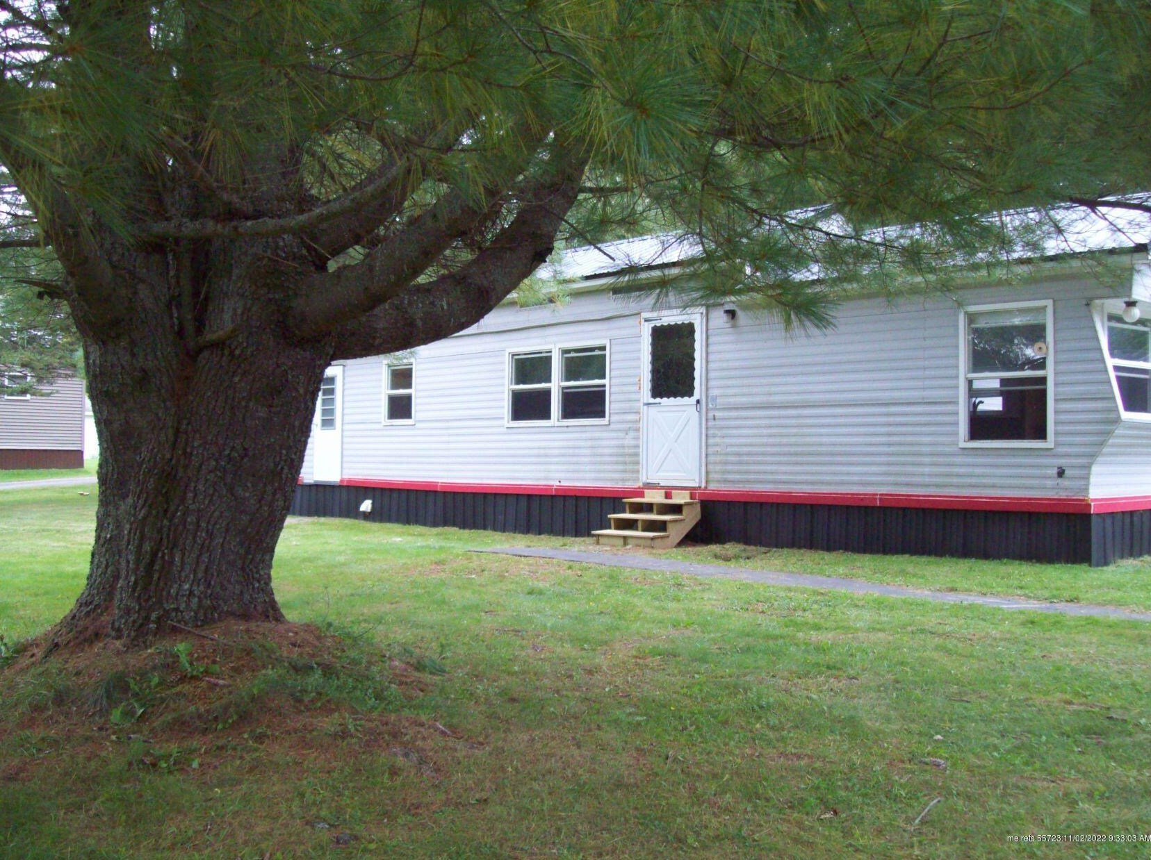291 Park St, Lakeville, ME 04487