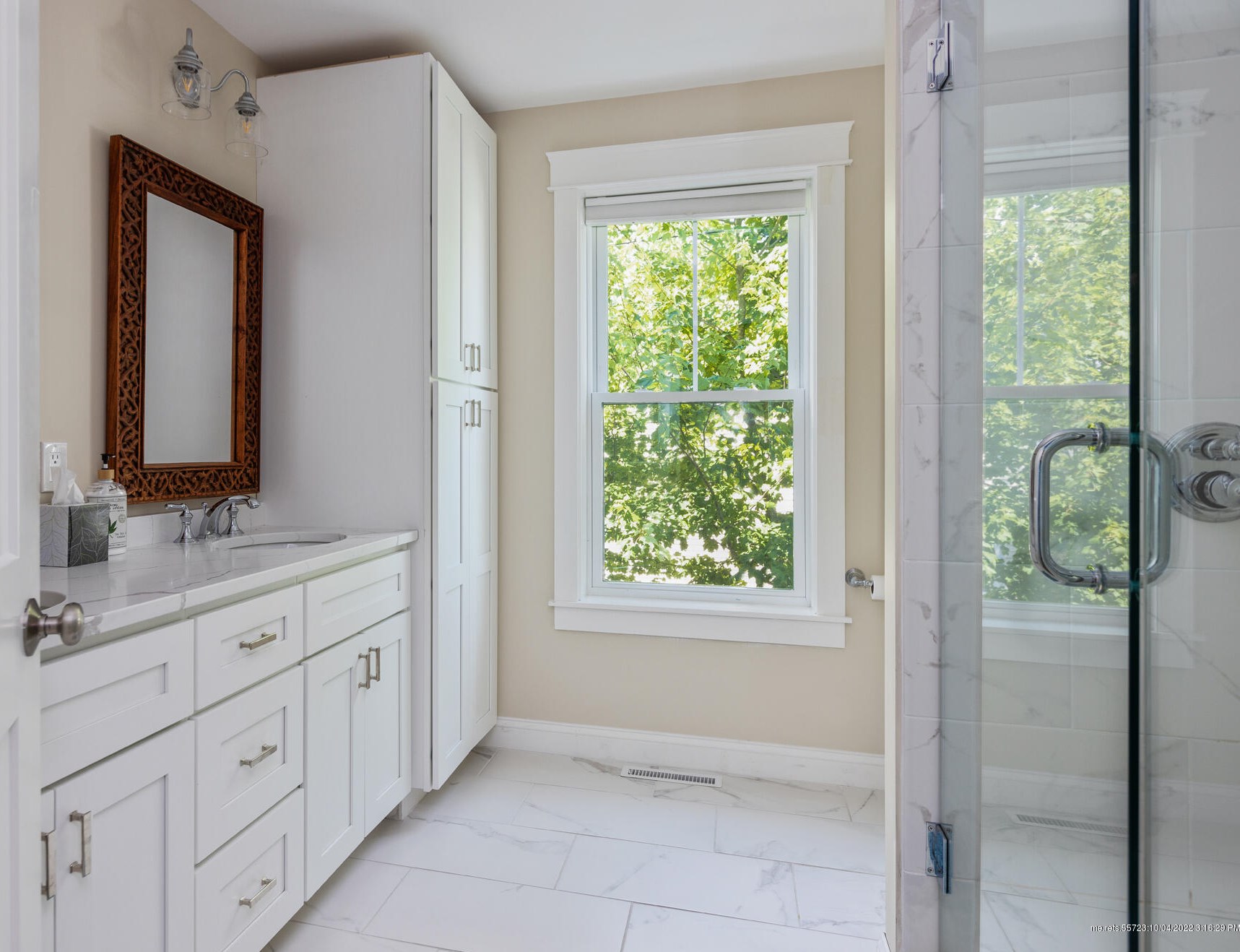 423 Seaside Ave, Saco ME 04072-2348 exterior