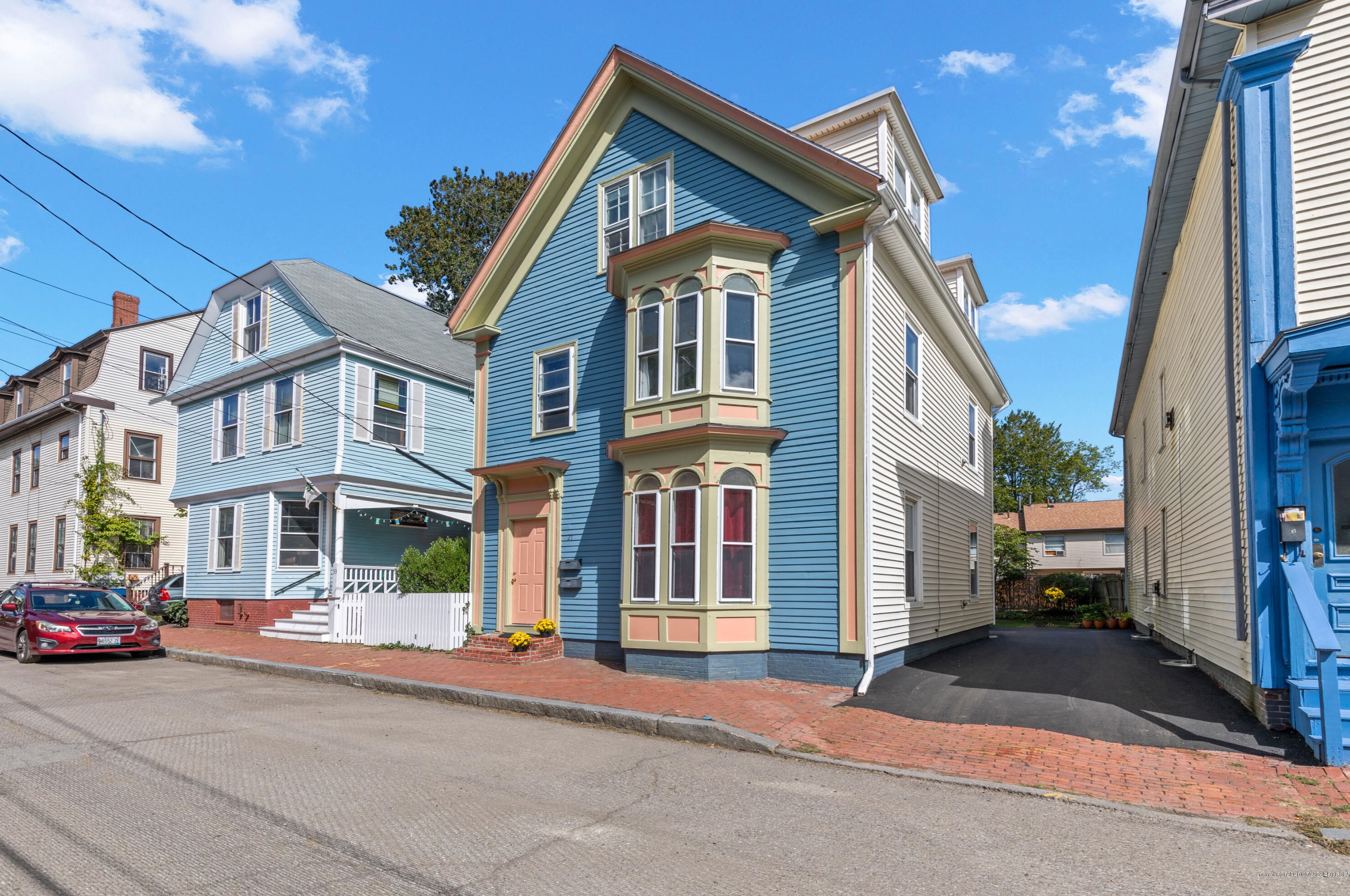 27 May St, Portland, ME 04102-3710