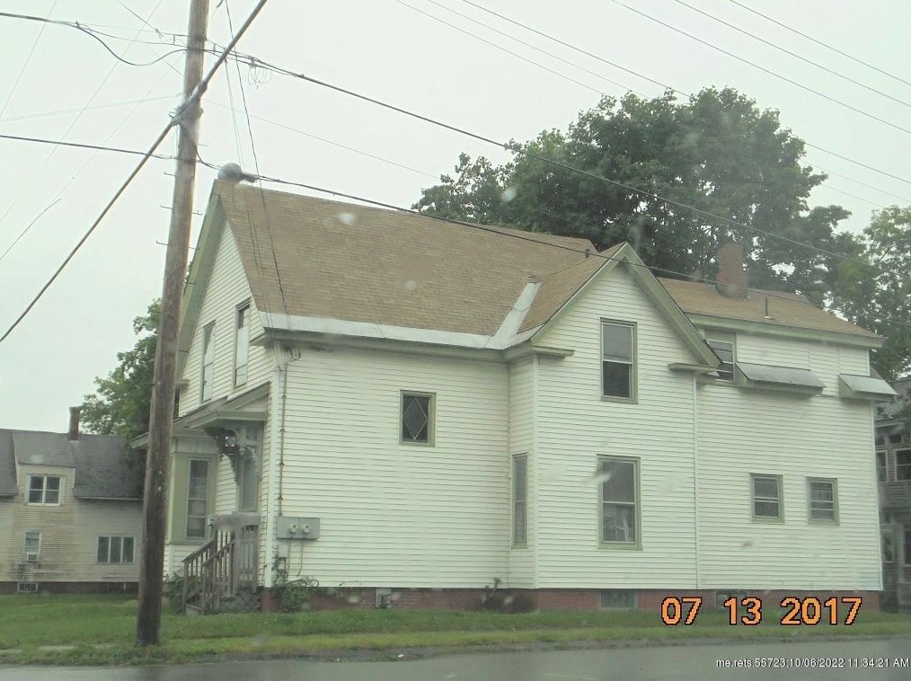 10 May St, Waterville, ME 04901