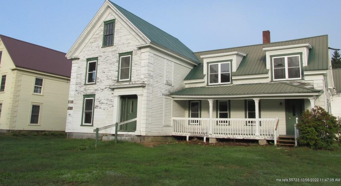 46 Morrill St, Sumner, ME 04220