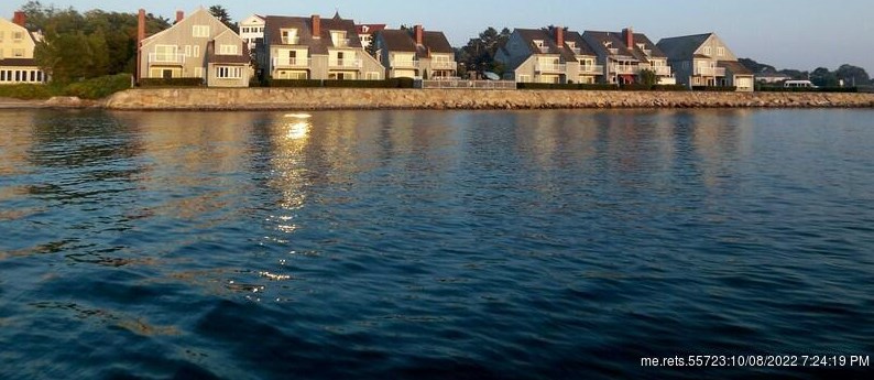 135 Ocean Ave #1, Kennebunkport, ME 04046