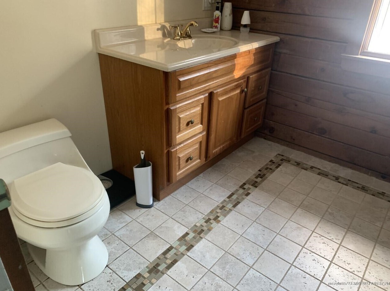 450 Falmouth Rd, Windham ME  04062-5021 exterior