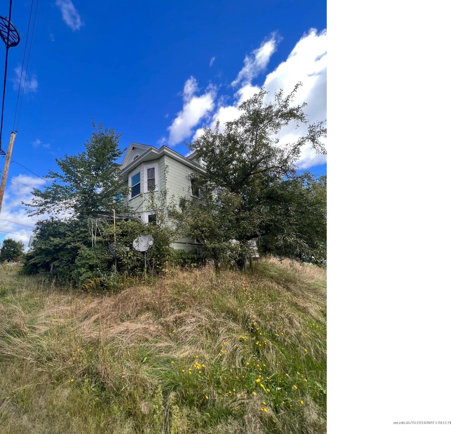 7 1st St, Milo, ME 04463