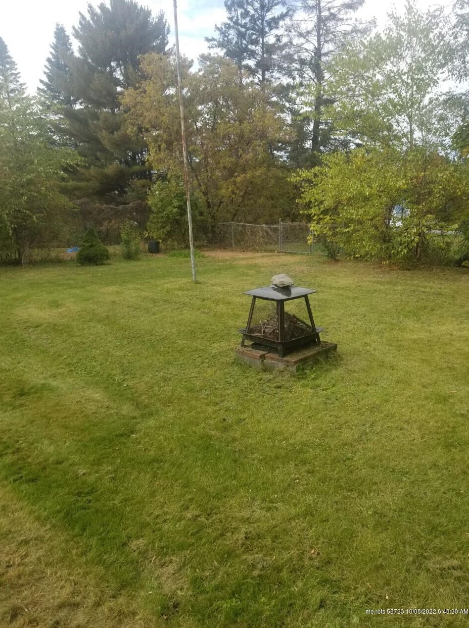 26 Long Rd, Limestone ME 04750-1102 exterior