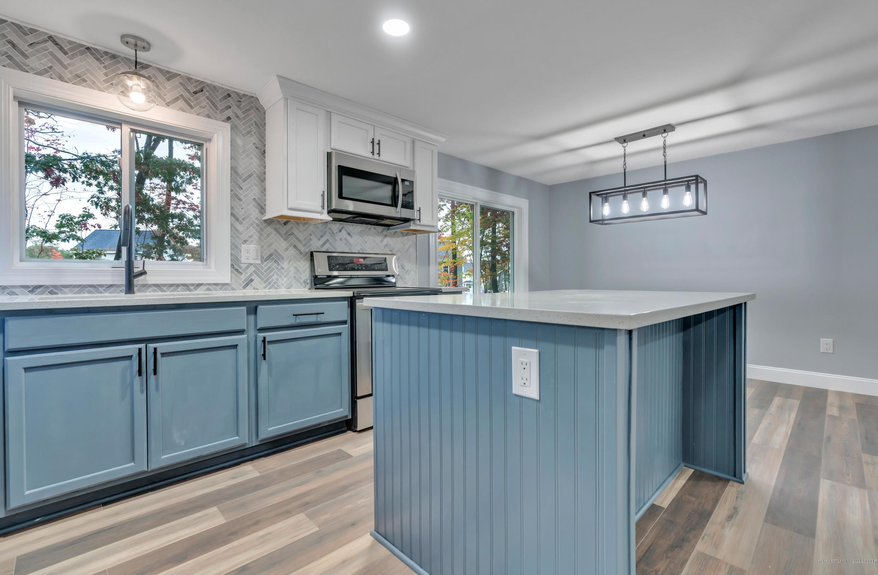 18 Upland Rd, Windham ME  04062-5228 exterior