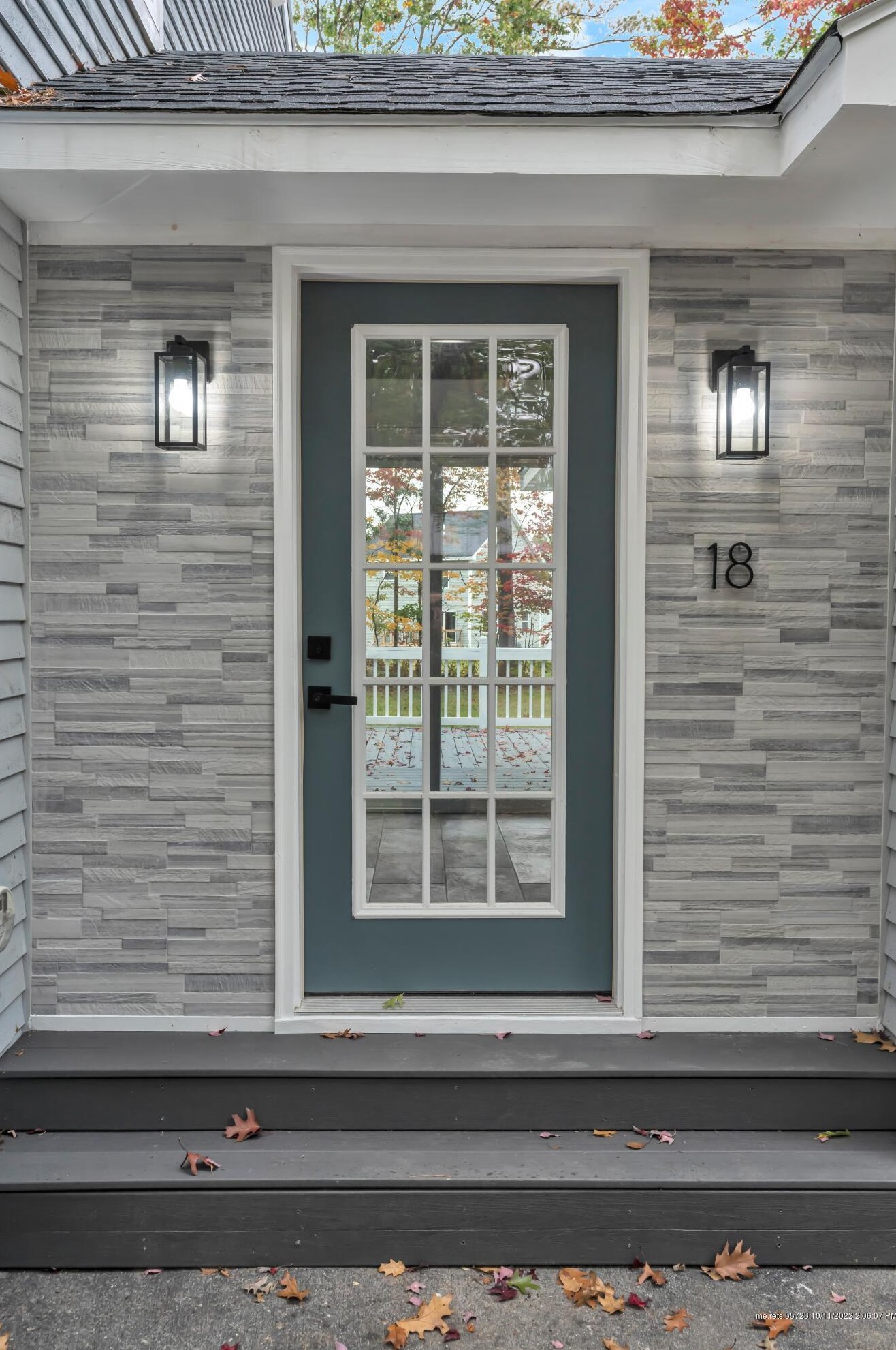 18 Upland Rd, Windham ME  04062-5228 exterior