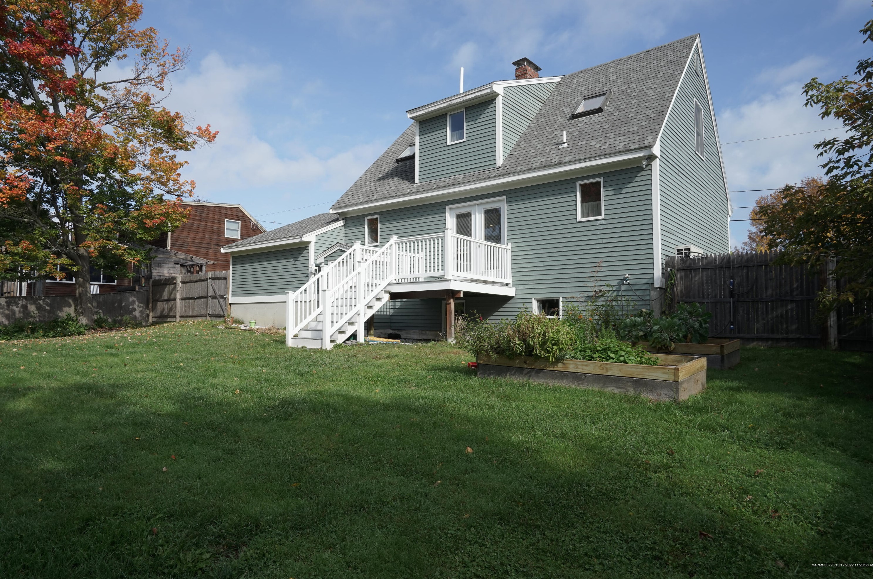 86 Thompson St, Portland ME  04106-3021 exterior