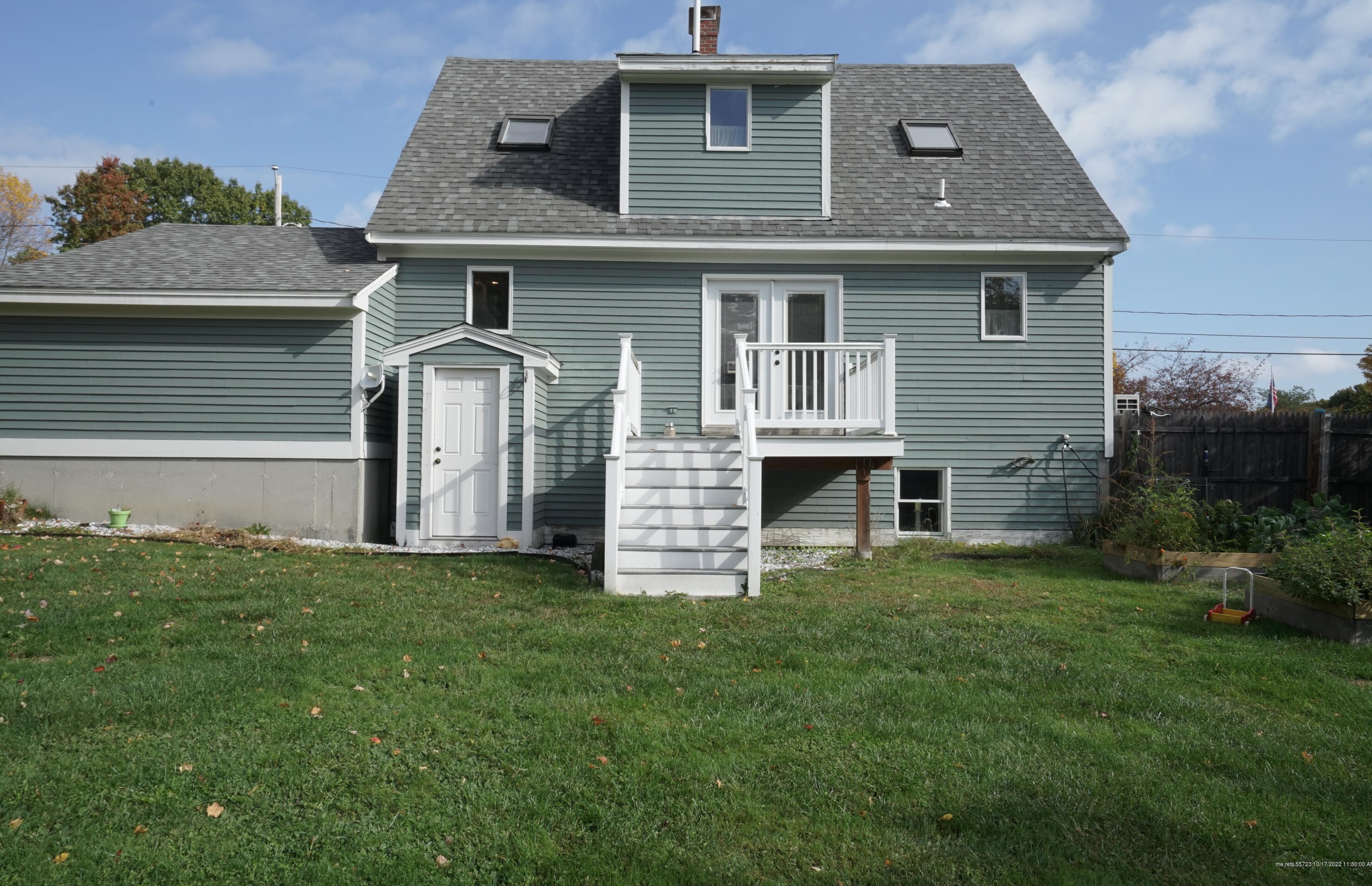 86 Thompson St, Portland ME  04106-3021 exterior