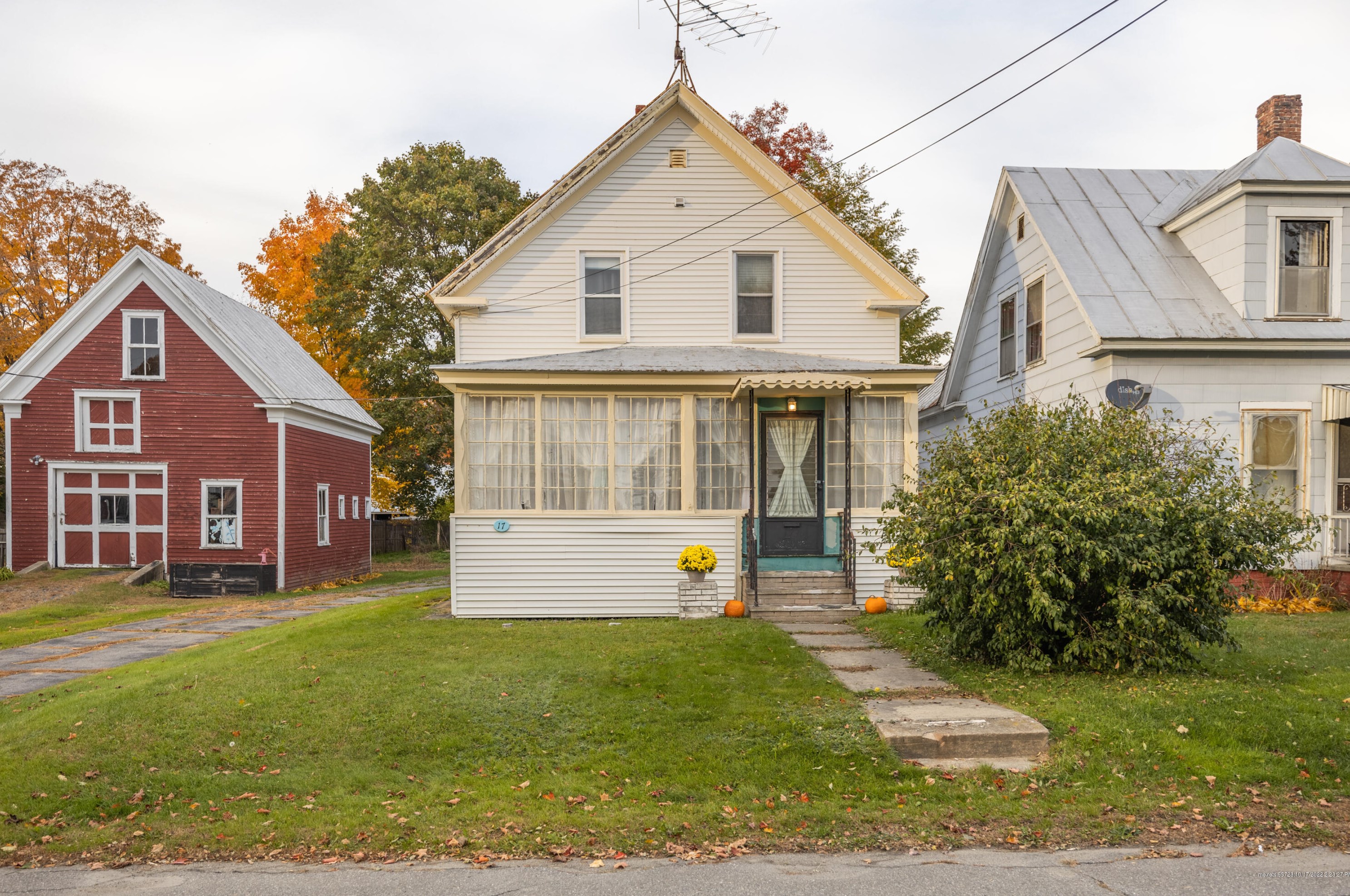 17 Bean St, Madison, ME 04950 exterior